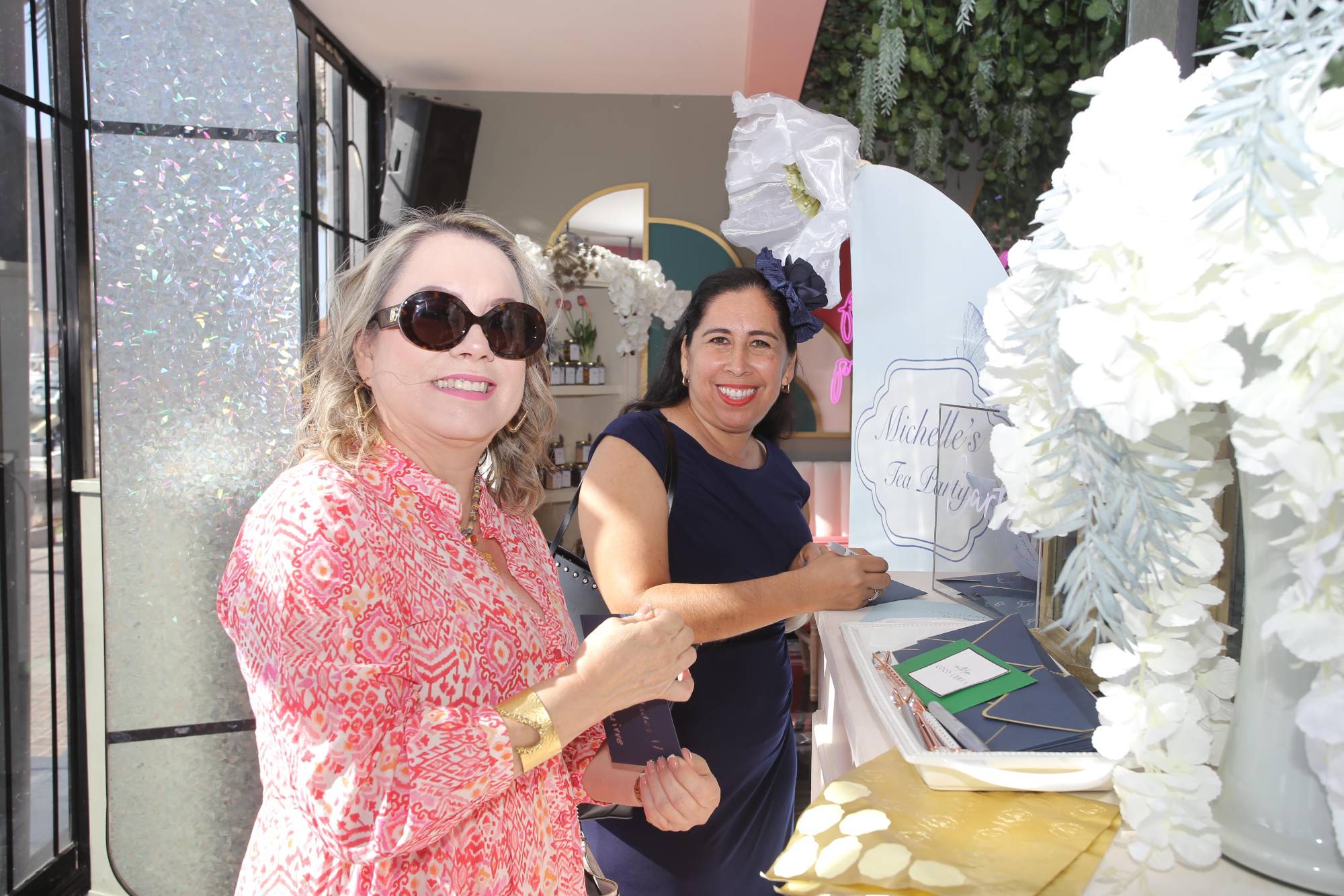$!Elva Aguirre y Mariana Gamboa.