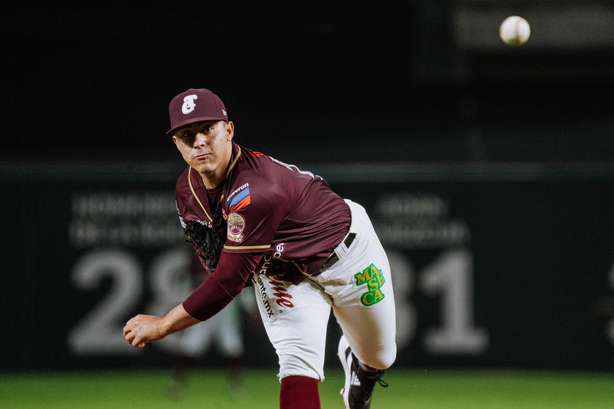 $!Cañeros de Los Mochis apalea a domicilio a Tomateros de Culiacán