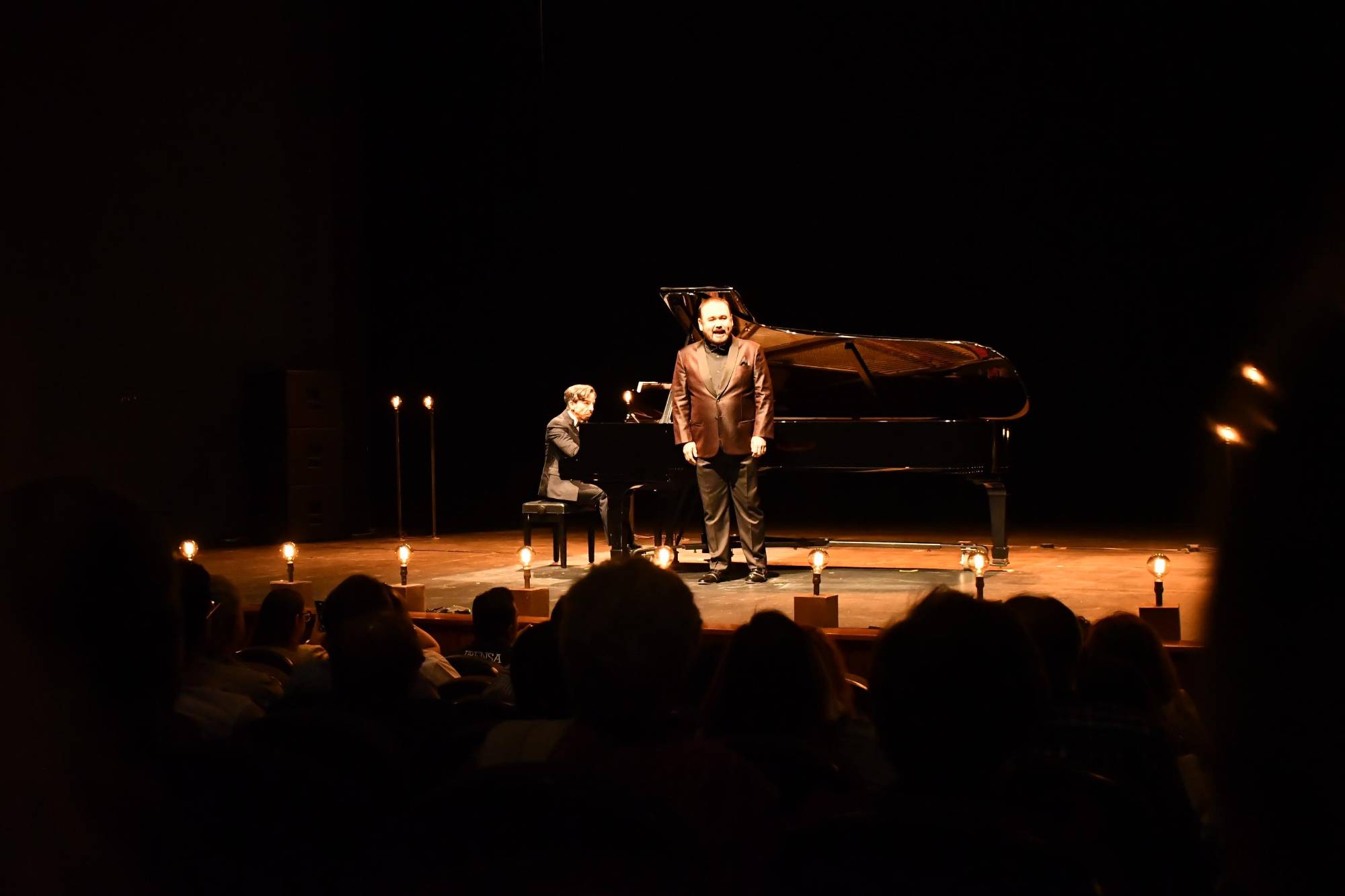 $!Camarena interpretó piezas de compositores como Giuseppe Verdi, Francesco Paolo Tosti, José Serrano y Pablo Sorozabal.