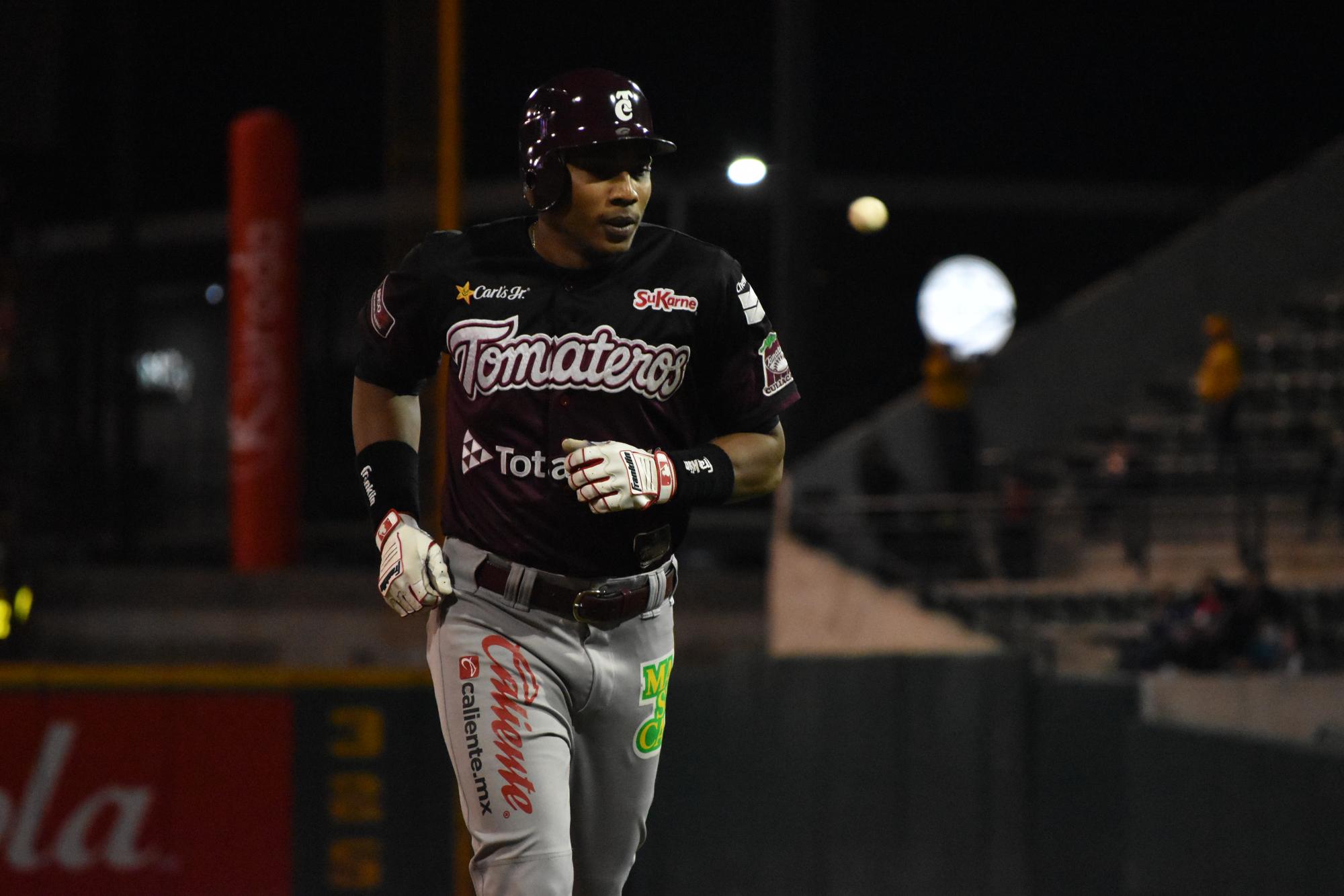 $!Tomateros y Algodoneros dividen triunfos en Guasave