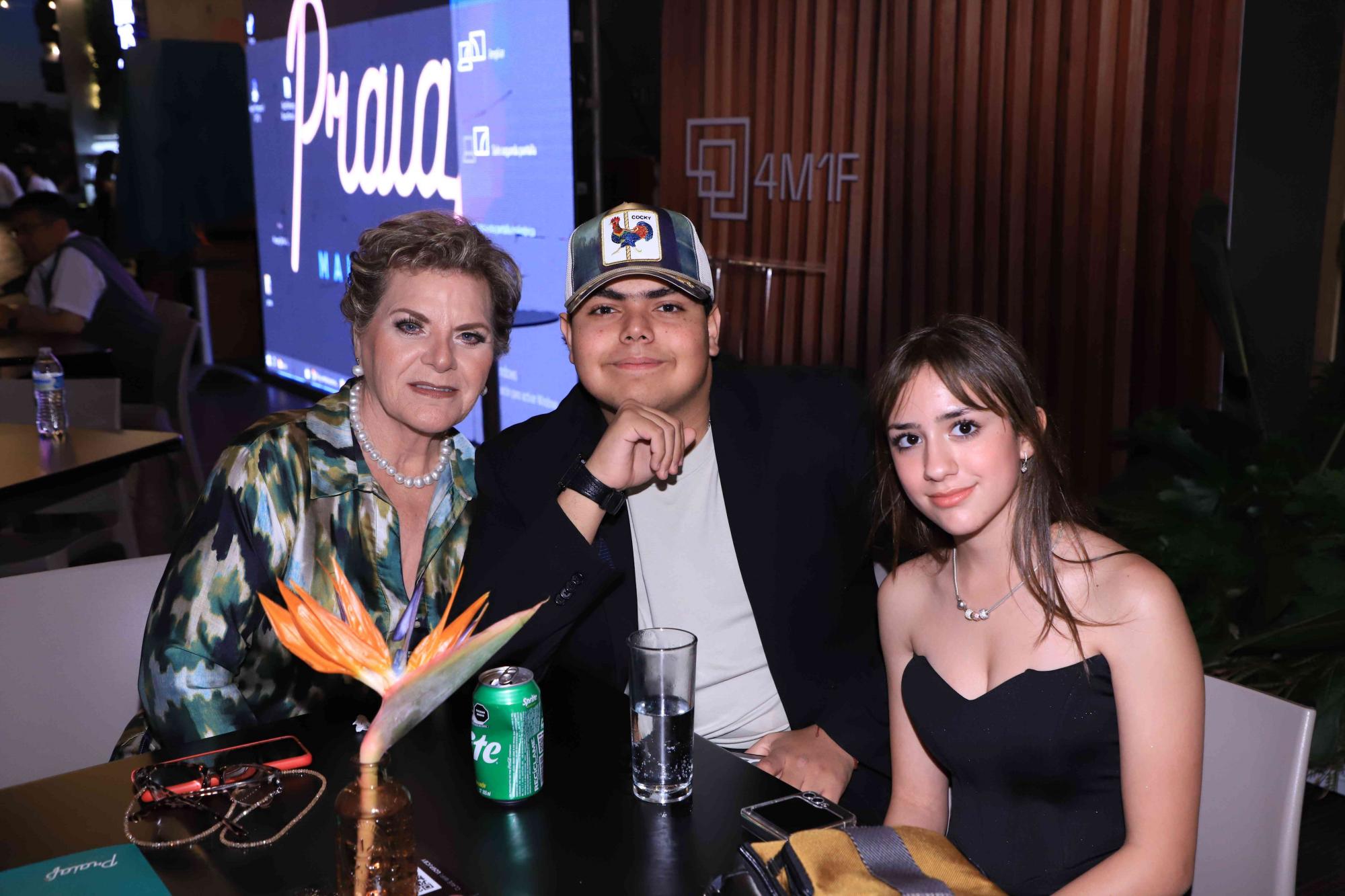 $!Norma Palma, Jesús Miguel Izaguirre Salas y Valeria López Lizárraga.