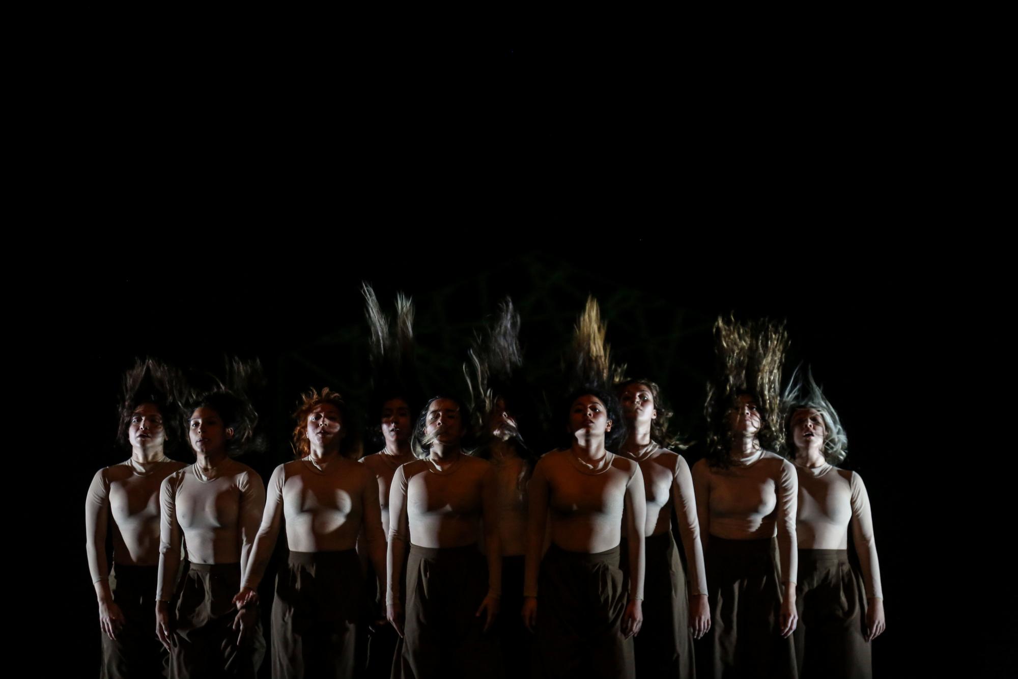 $!Las egresadas ofrecieron dos coreografías, en las que mostraron talento y virtuosismo.
