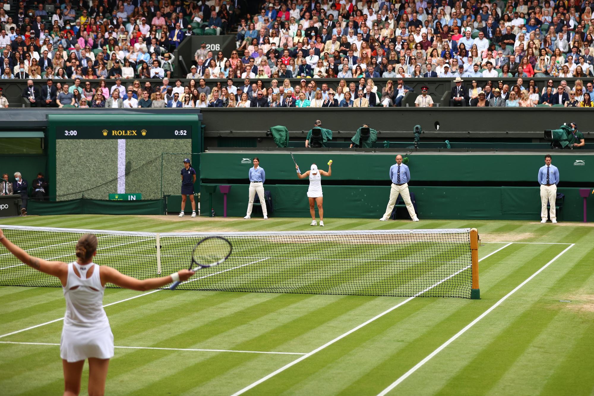 $!Barty derrota a Pliskova y levanta su primer título de Wimbledon
