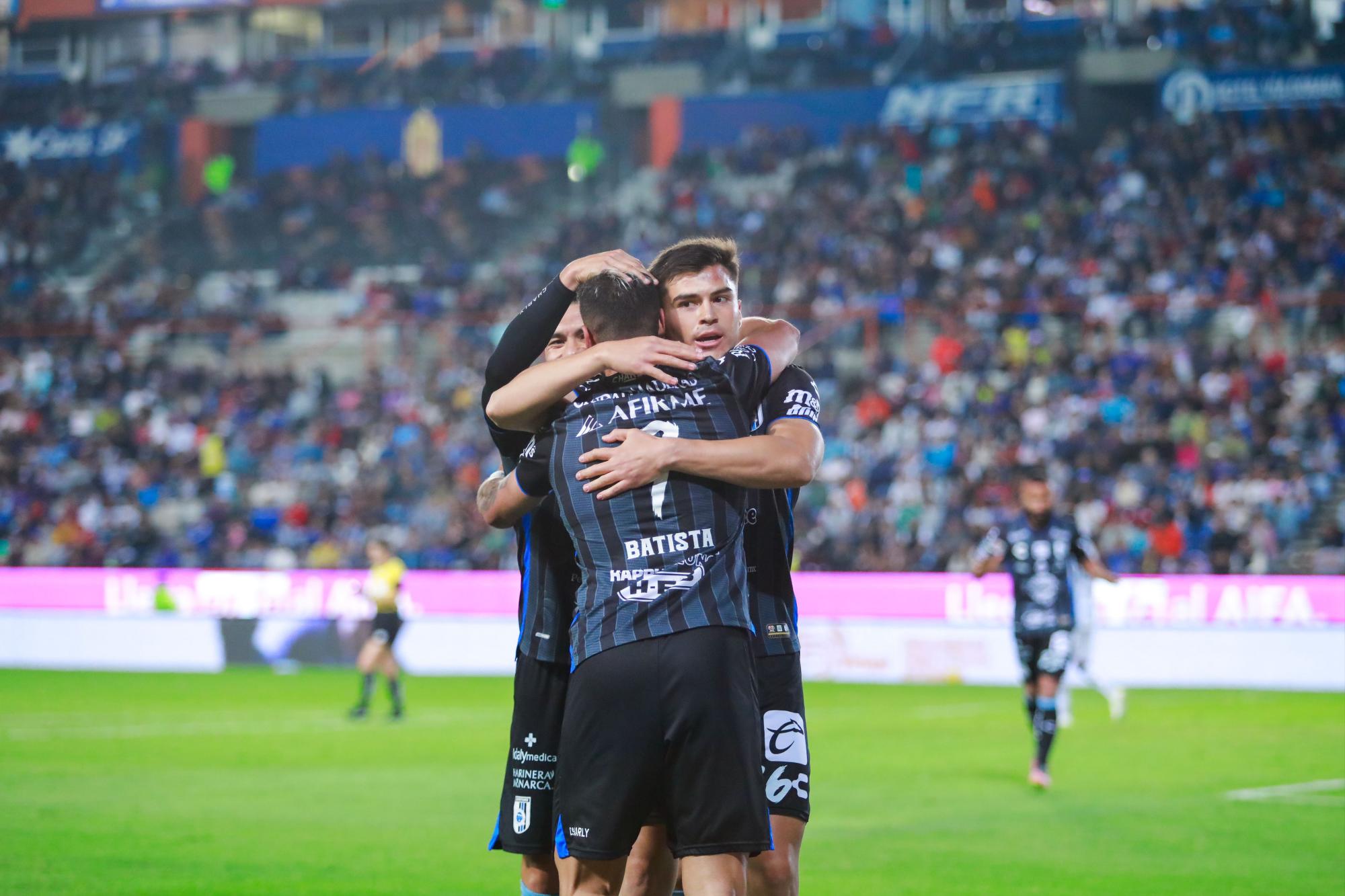 $!Gallos da la campanada en Pachuca, en histórico partido