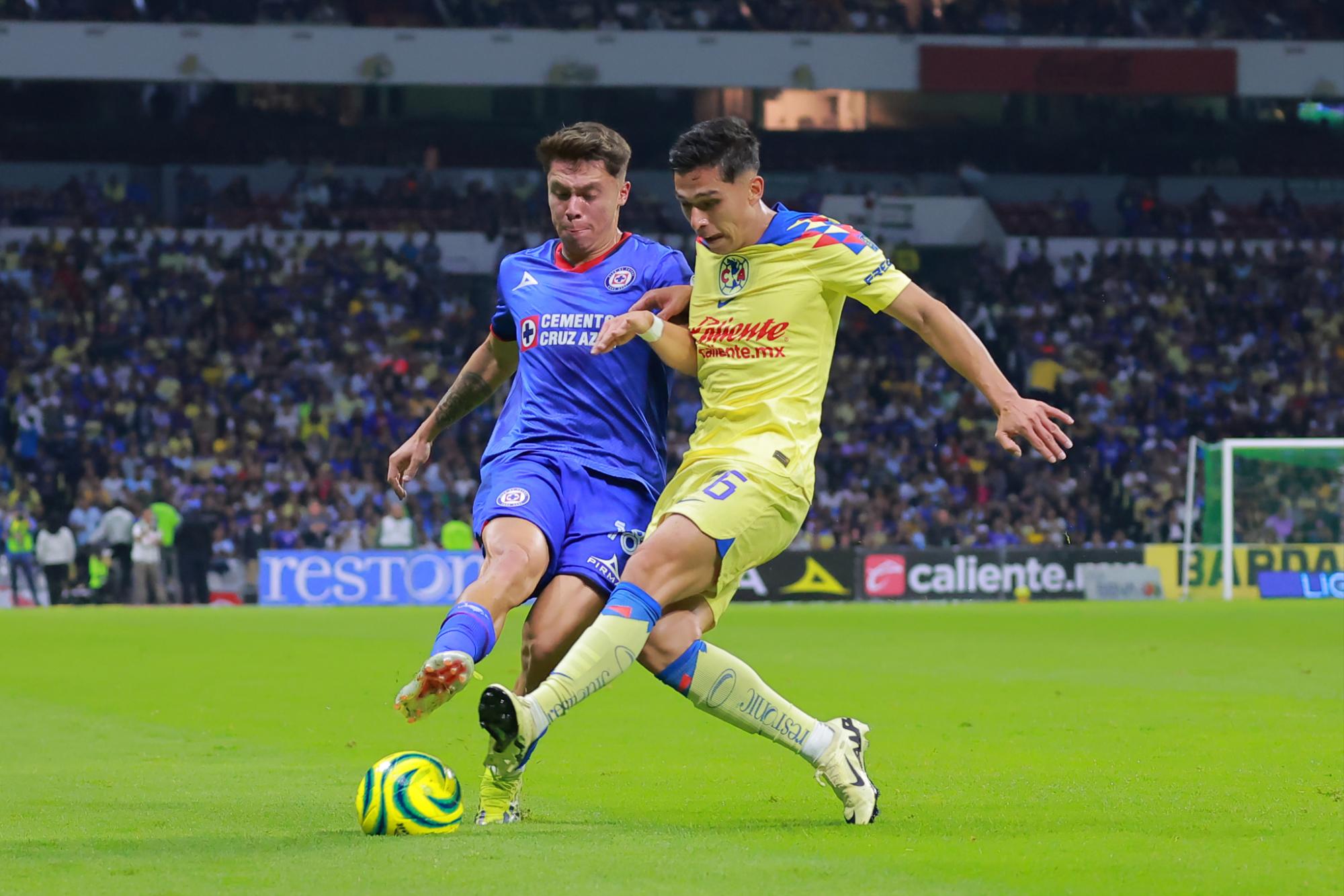 $!América vence a Cruz Azul, pese a 4 goles anulados