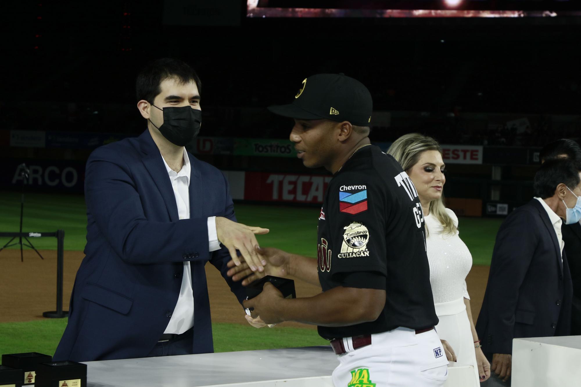 $!Tomateros de Culiacán reciben sus anillos de campeones de la Liga Mexicana del Pacífico