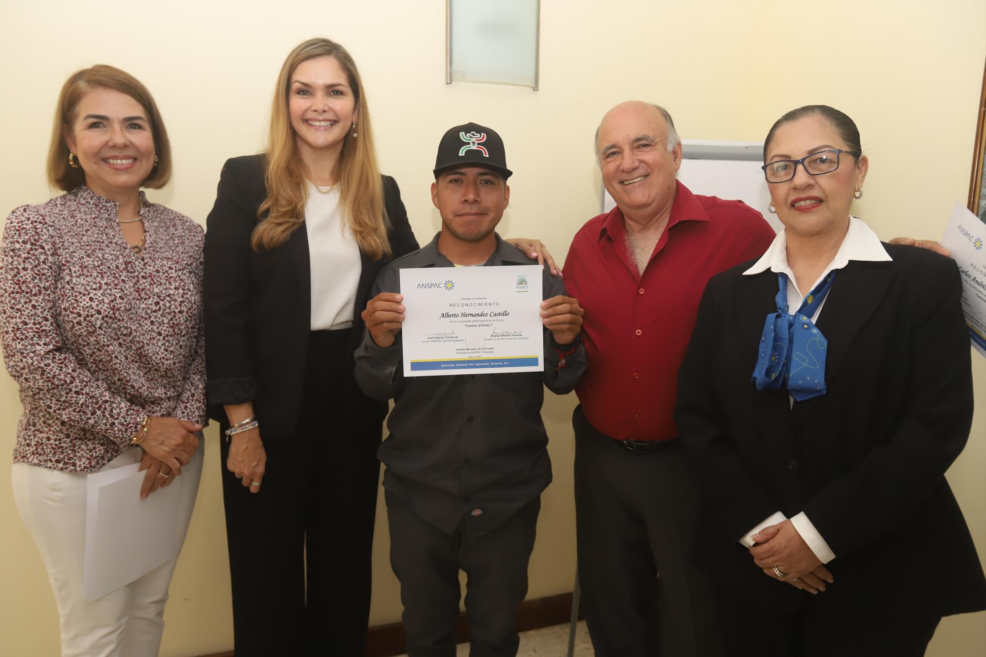 $!Clausuran curso ‘Camino al Éxito’, impartido por Anspac