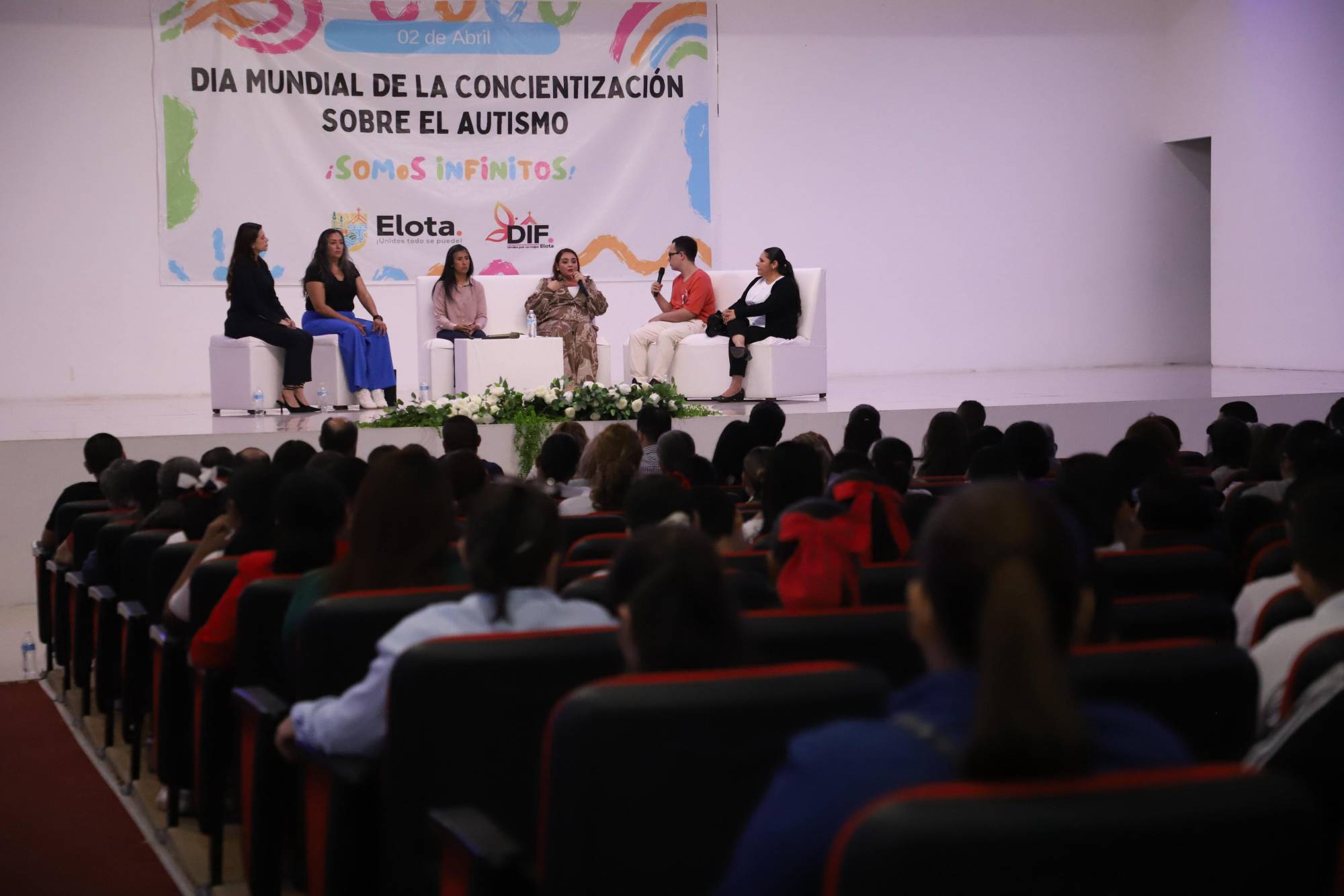 $!Elota promueve inclusión con conversatorio alusivo al Día Mundial del Autismo