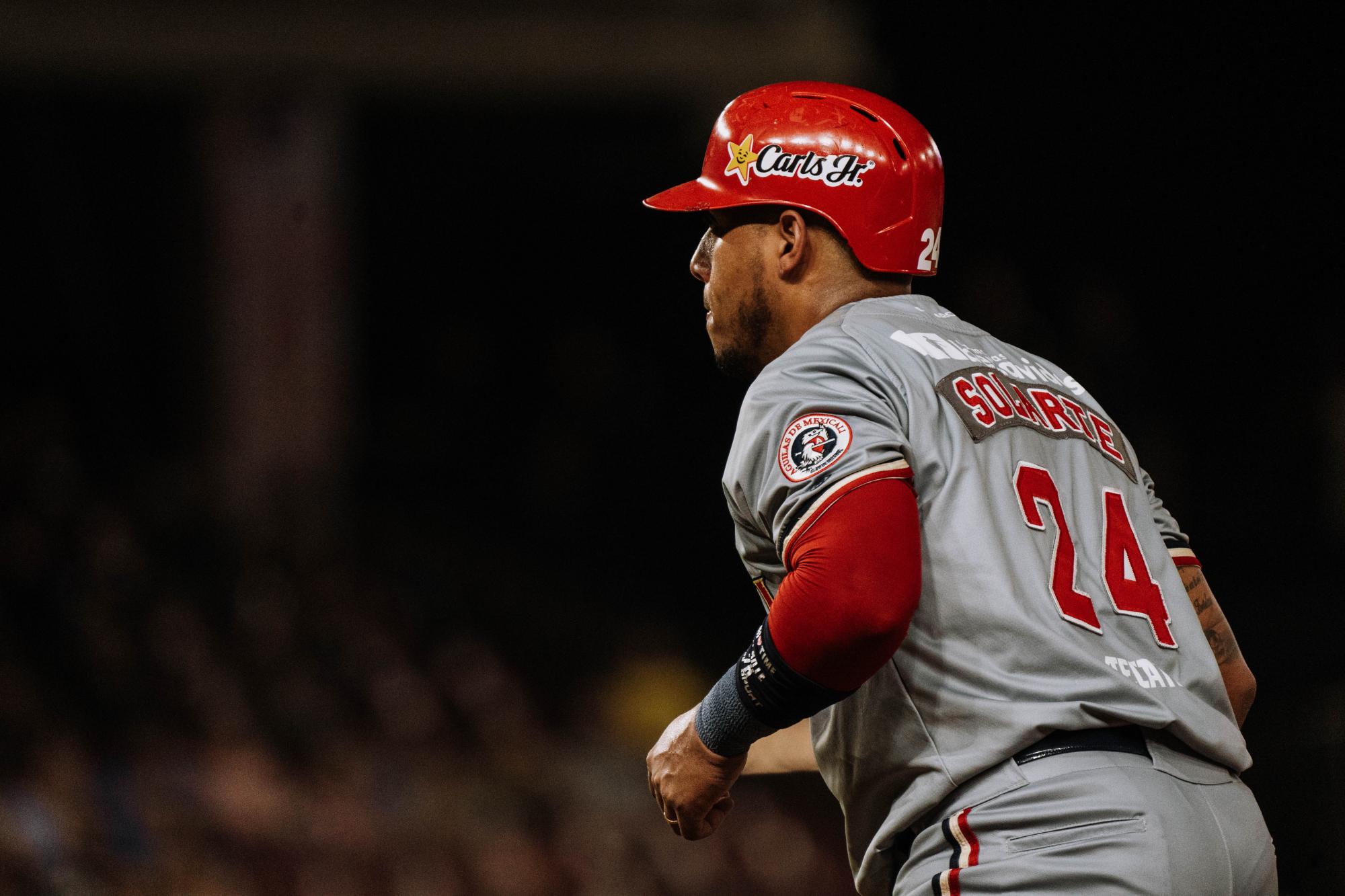 $!Águilas apalea a Tomateros y vuela con la serie