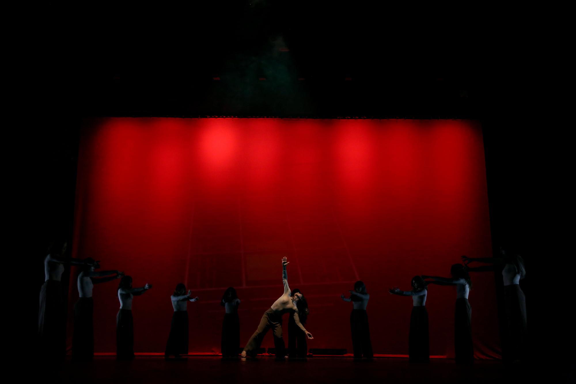 $!Con gala de danza egresa una nueva generación del Isic