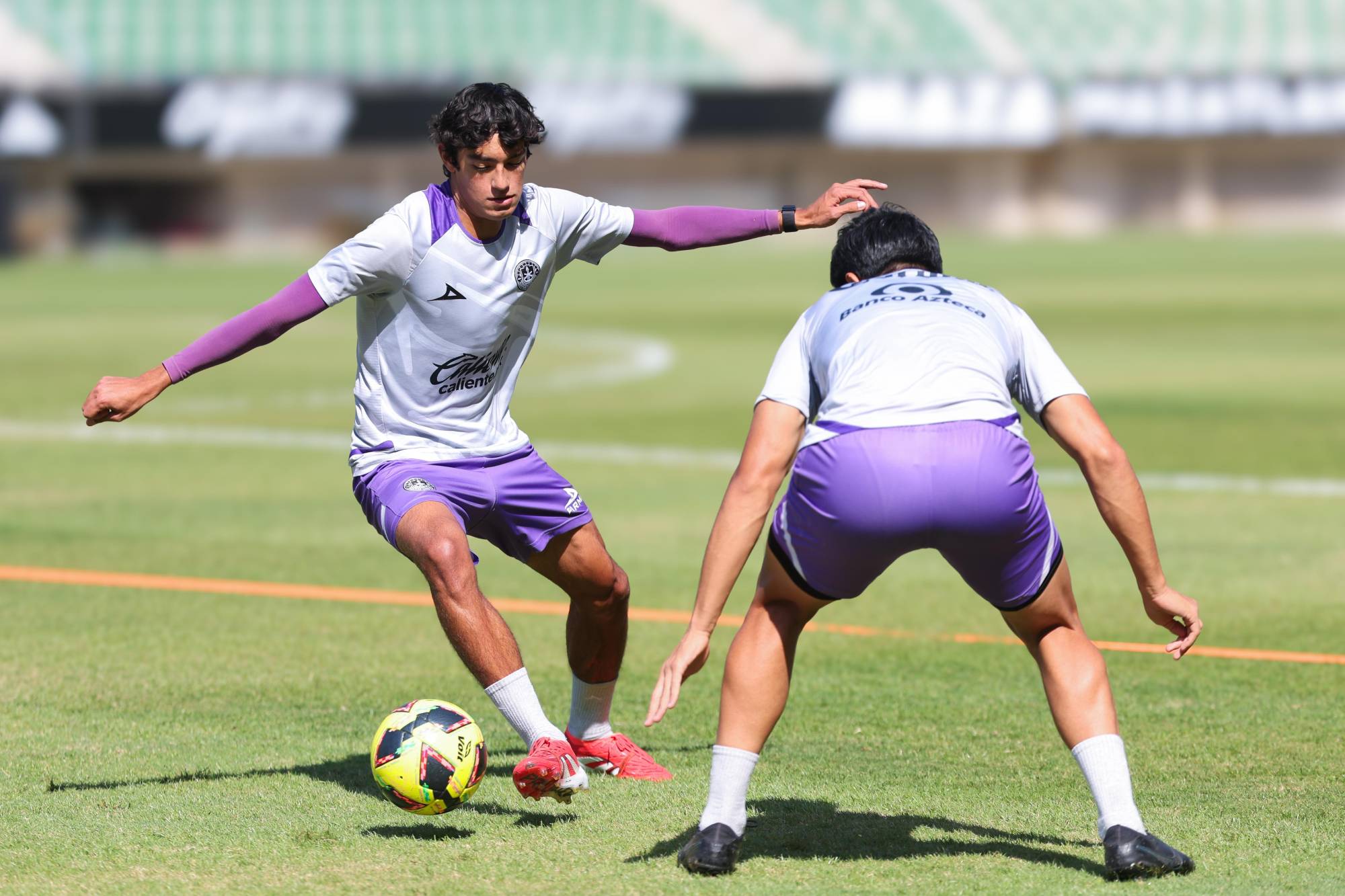 $!Mazatlán FC y Chivas se enfrentan en El Encanto en un duelo crucial por el Play-In