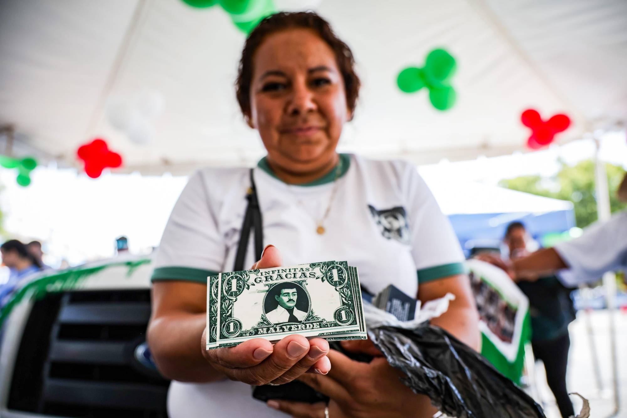$!Menos devotos, pero mismo fervor en homenaje a Malverde en Culiacán