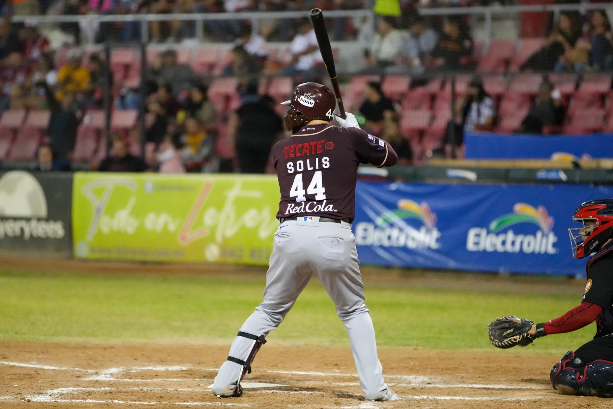 $!Estrada y Solís hacen ganar a Tomateros en Navojoa