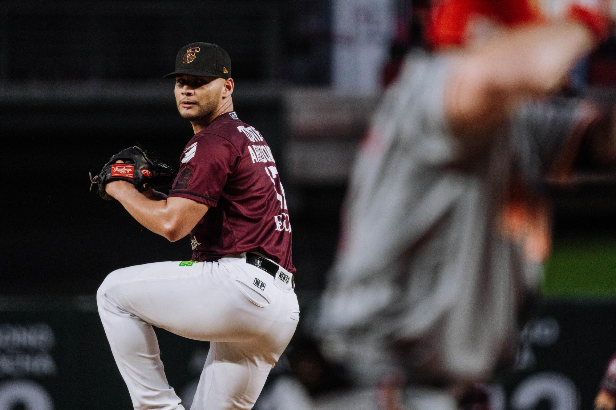 $!Águilas apalea a Tomateros y vuela con la serie