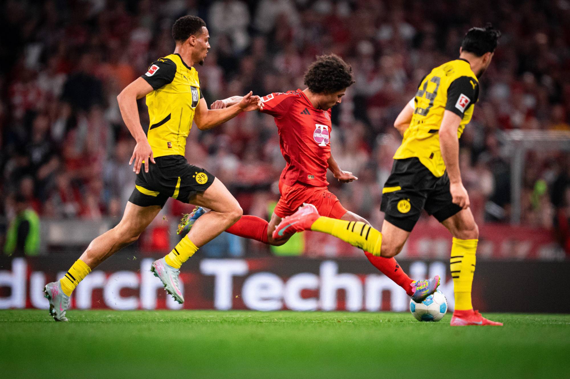 $!Bayern Múnich y Dortmund empatan en emocionante clásico alemán