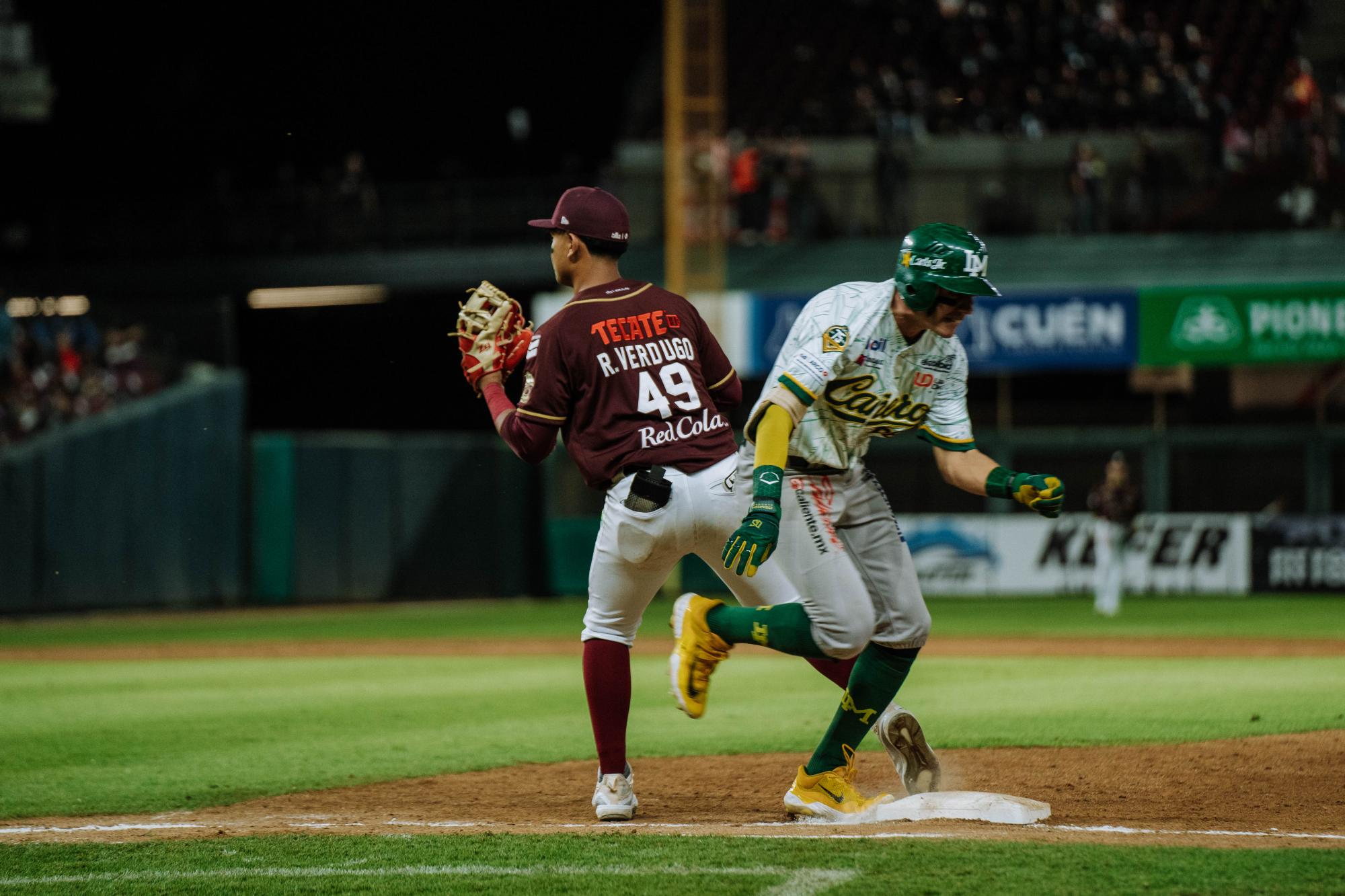 $!Cañeros de Los Mochis barre a Tomateros de Culiacán