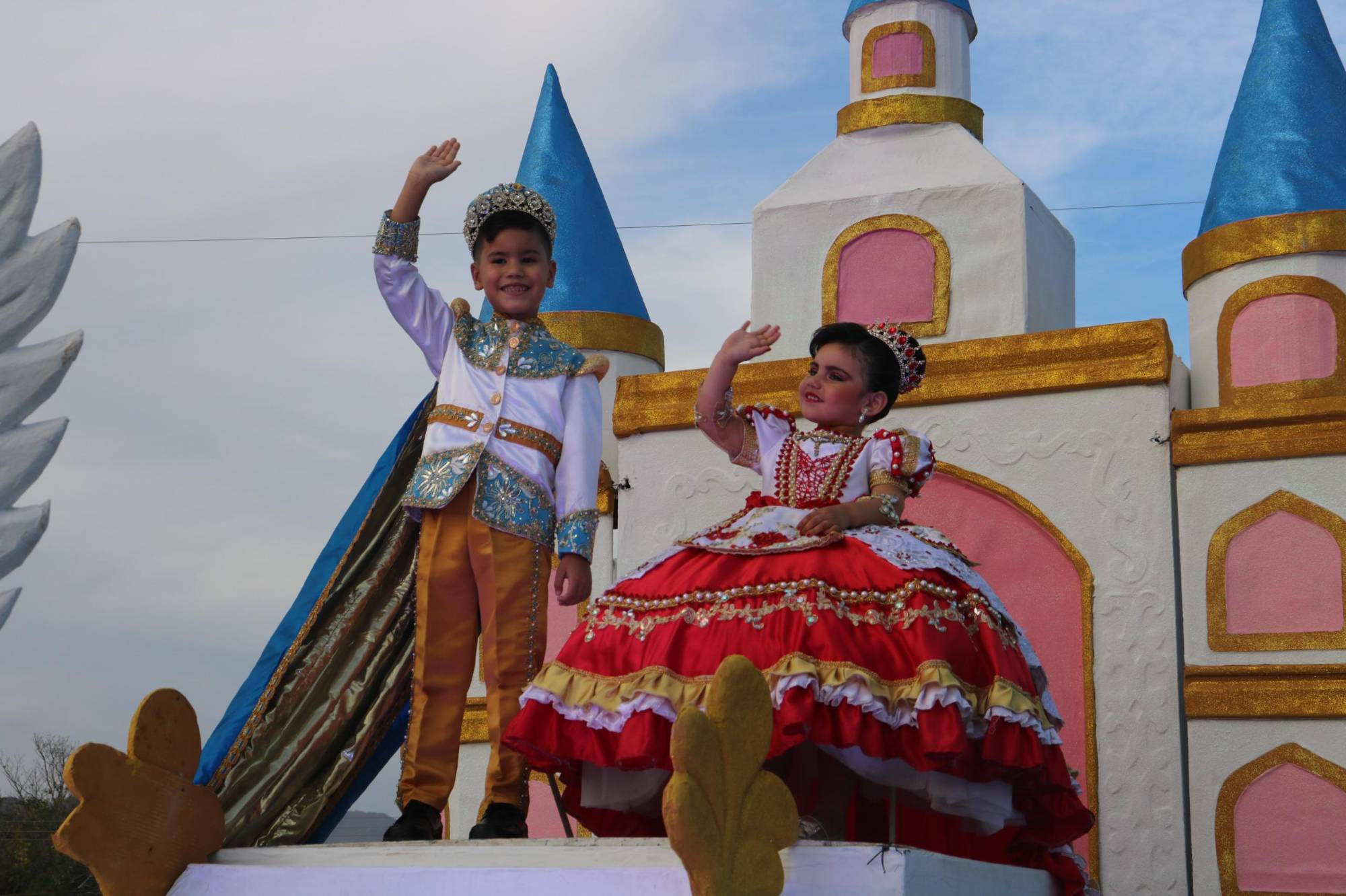 $!Con desfile infantil reciben la primavera en Escuinapa
