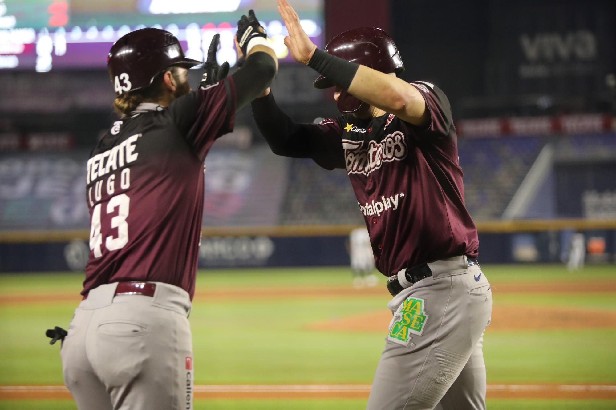 $!Sultanes de Monterrey se lleva el definitivo en extrainnings ante Tomateros de Culiacán