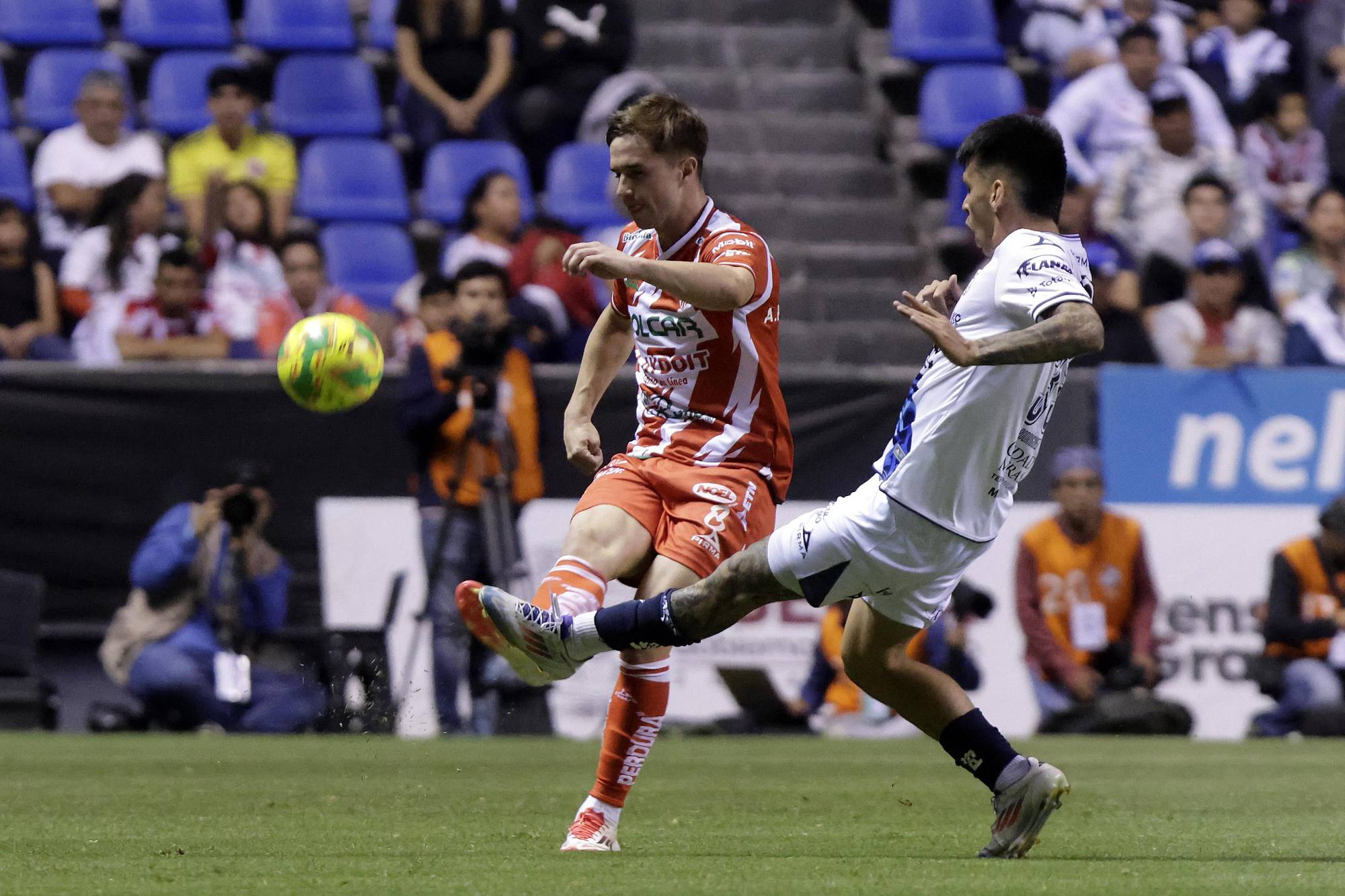 $!Necaxa gana y sueña con clasificación directa