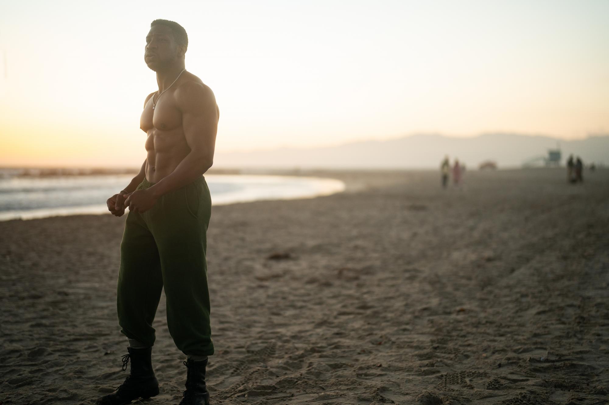 $!Jonathan Majors interpreta el papel de Damien.