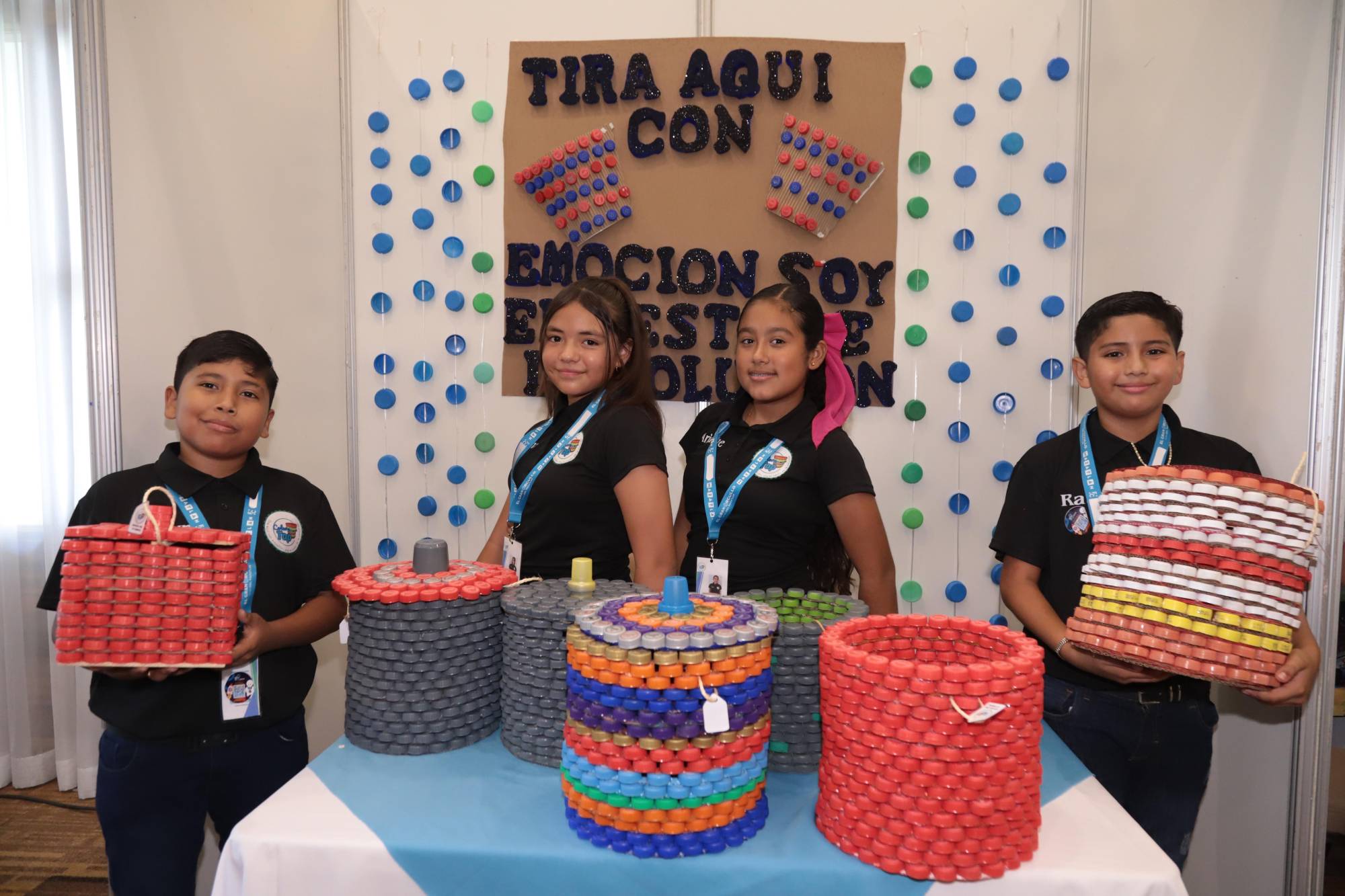 $!El equipo Colors Tap, integrado por Ostin Saíd Hernández, Ivanna Itzeth Cervantes, Ariadne Michelle Ramírez y Raúl Tadeo Osuna, de la Primaria Josefina Osuna Pérez.
