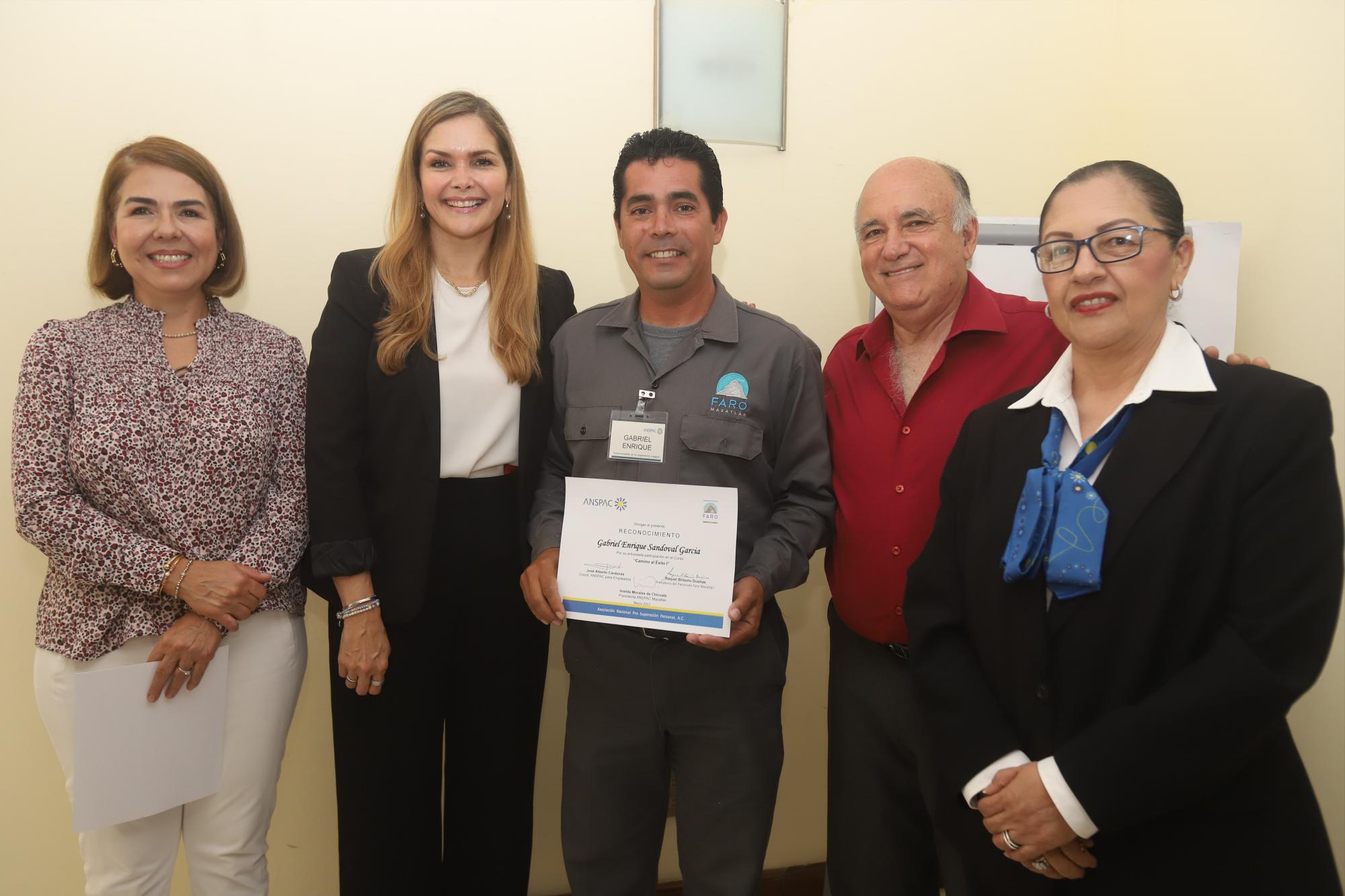 $!Clausuran curso ‘Camino al Éxito’, impartido por Anspac