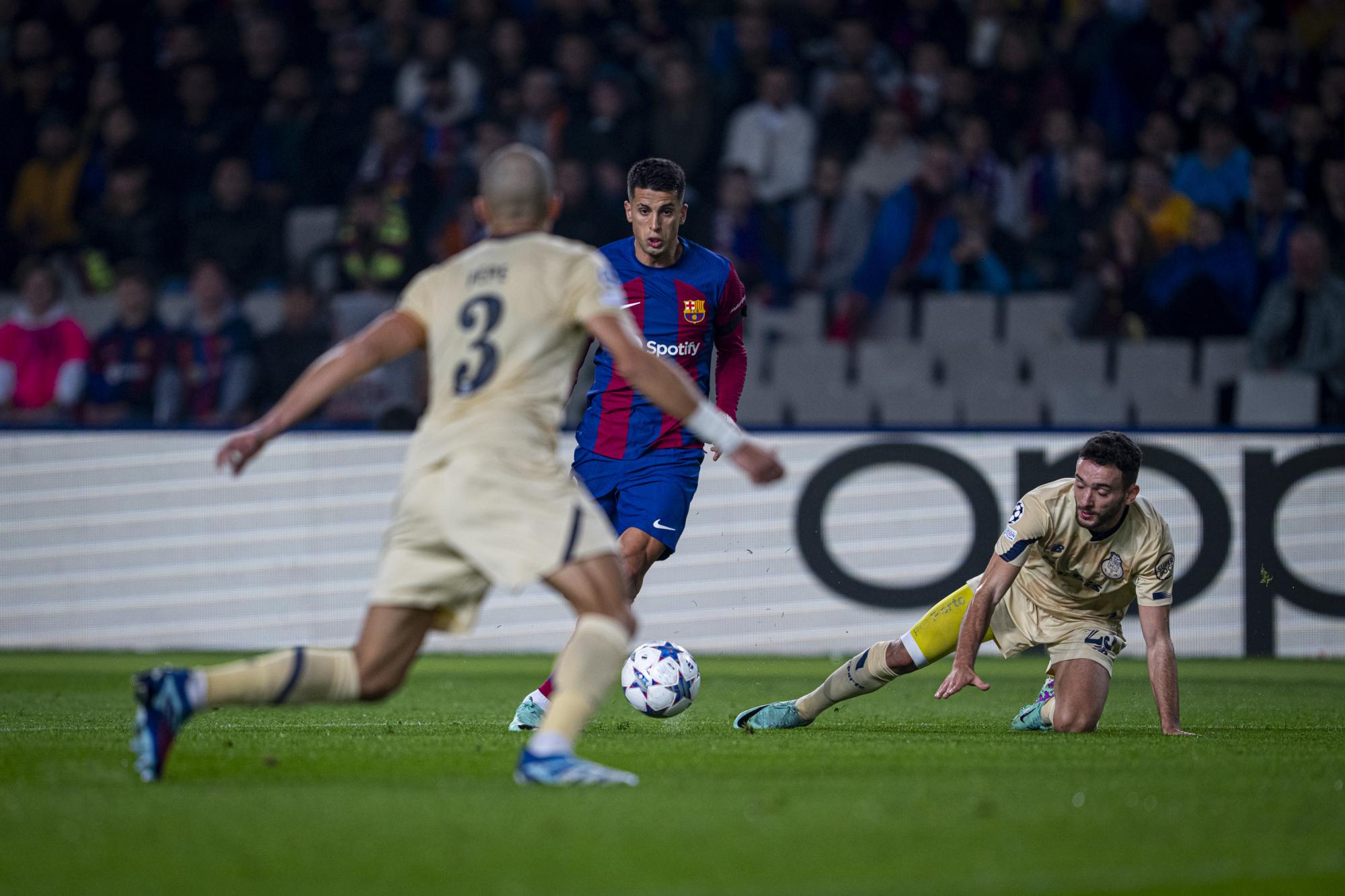 $!Los Joaos sellan el pase a octavos de final del Barcelona