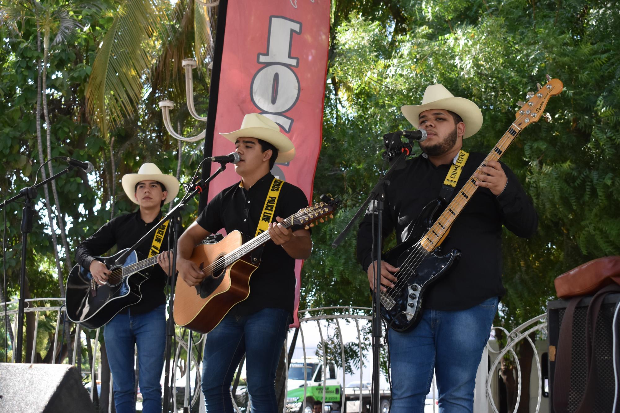 $!Los Alegres del Estadio.