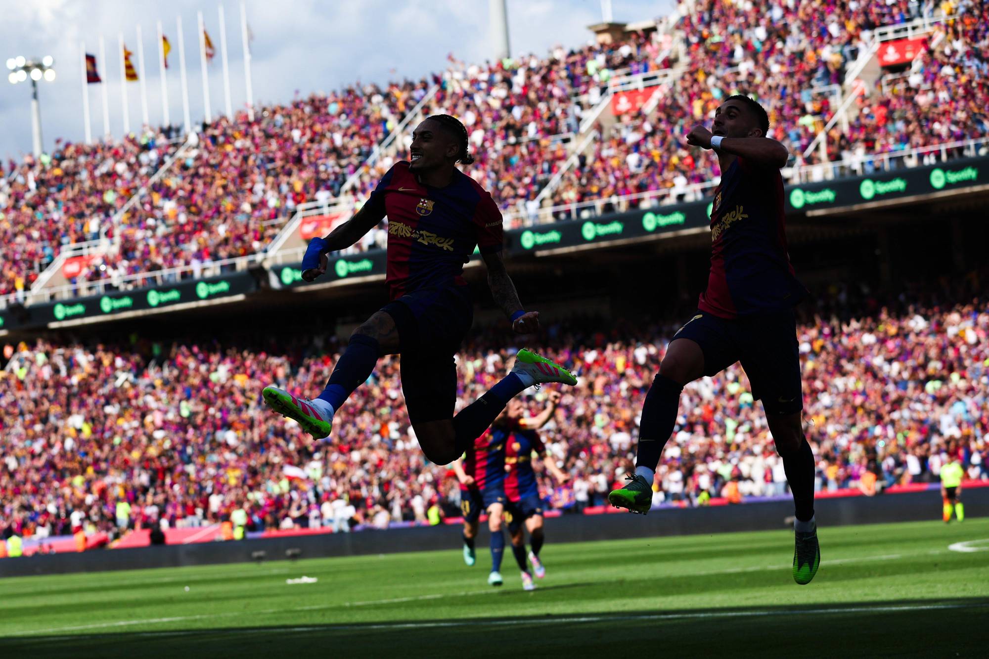 $!El Barça acaricia LaLiga tras ganar otra vez al Real Madrid en el Clásico