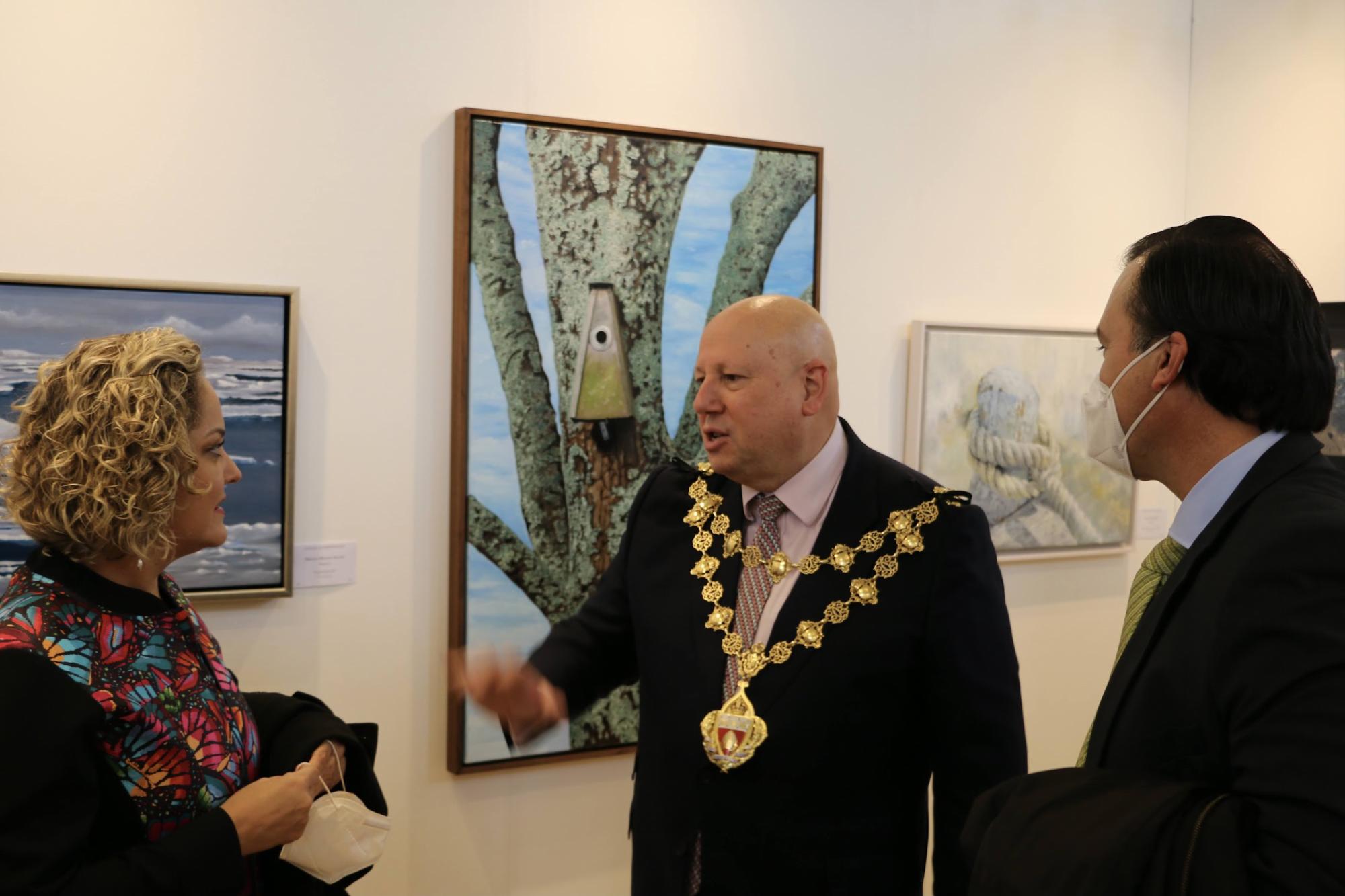 $!La exposición se llevó a cabo en el Ayuntamiento de la Ciudad de Chelsea.