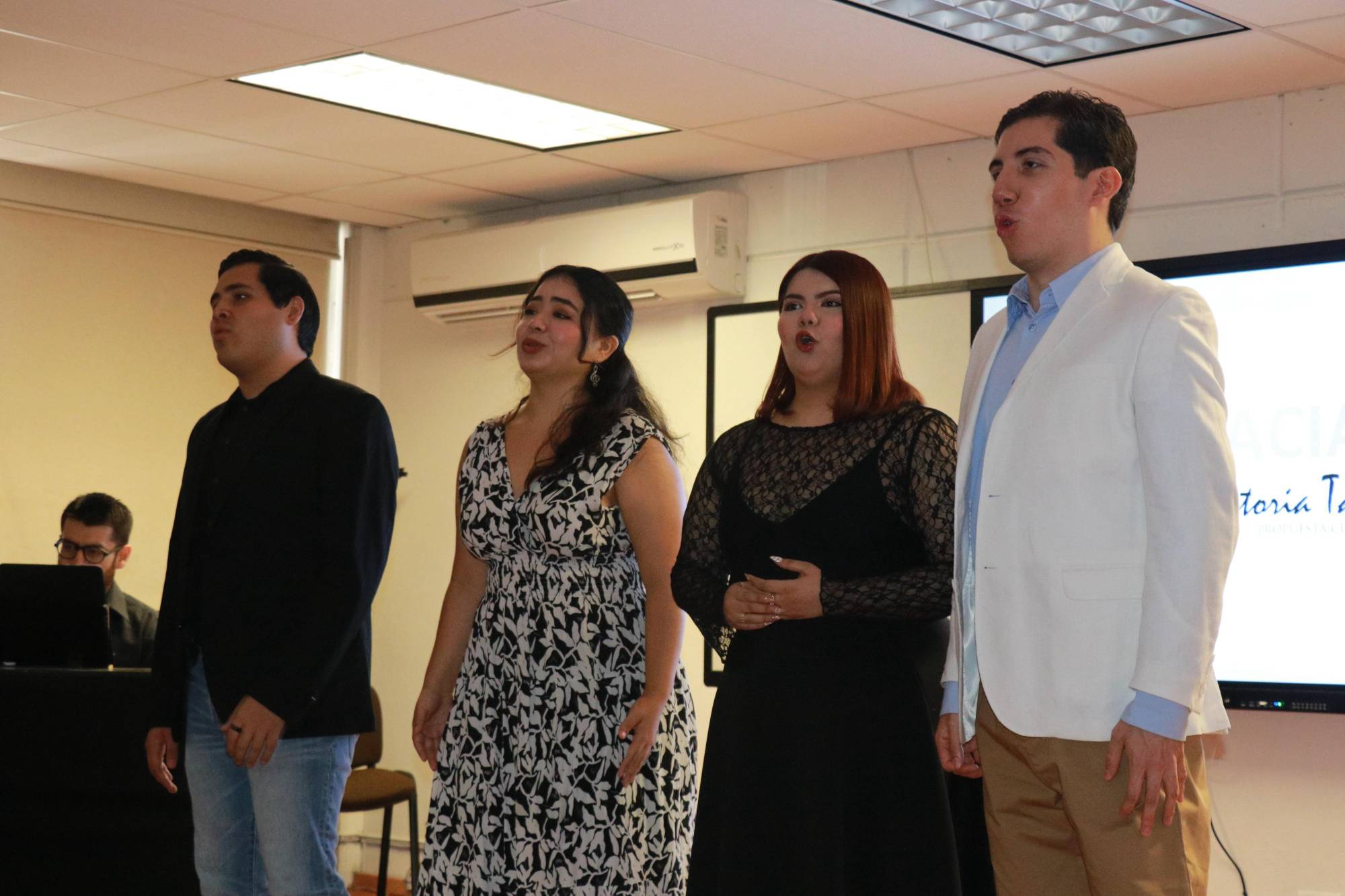 $!Integrantes del Taos, durante su participación.