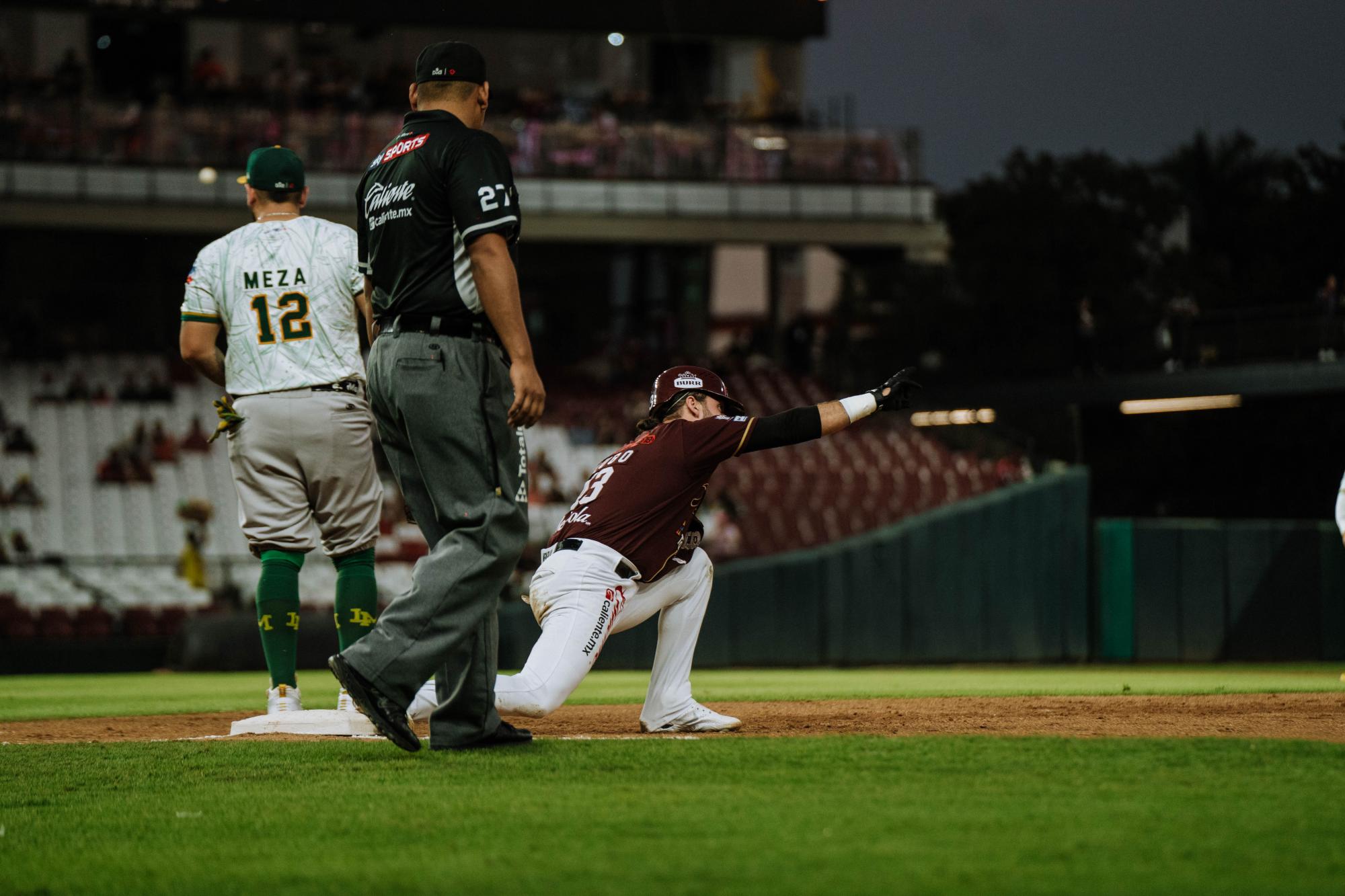 $!Cañeros de Los Mochis barre a Tomateros de Culiacán