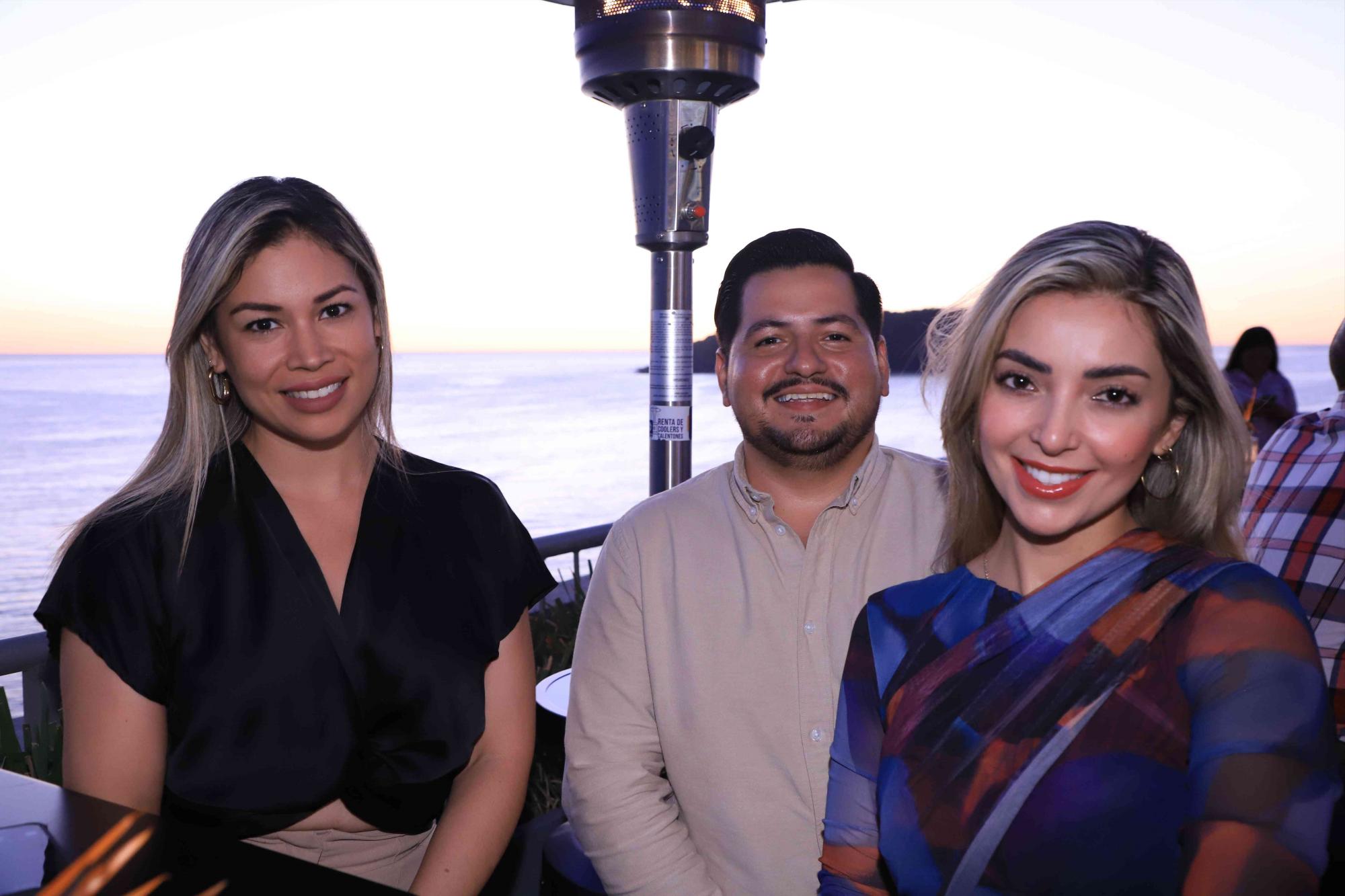 $!Anaís Páez, Carlos Magallanes y Faby Osjim.