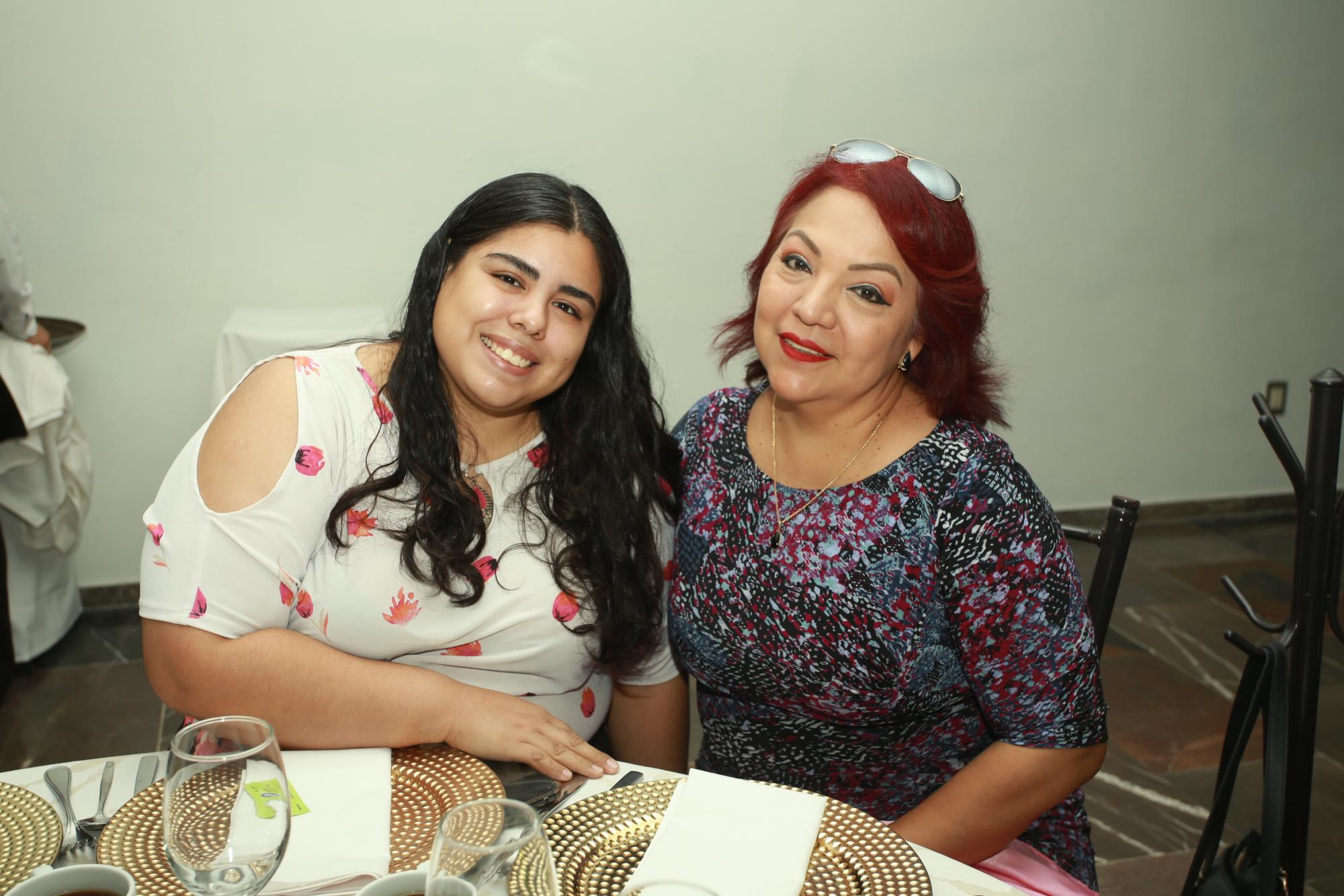 $!Queren Ramírez y María Elena Osuna.