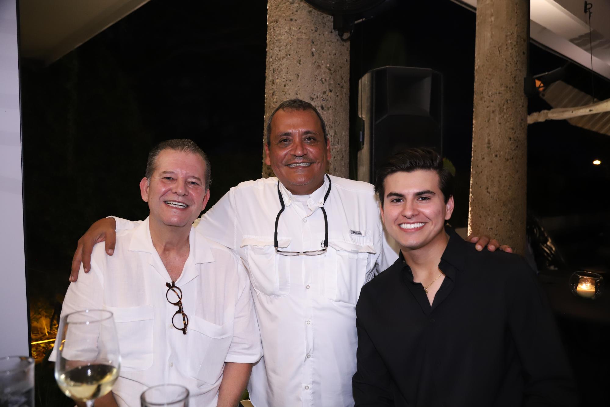$!Arturo Hays, Lique Rojo y Vinicio de León y Peña.