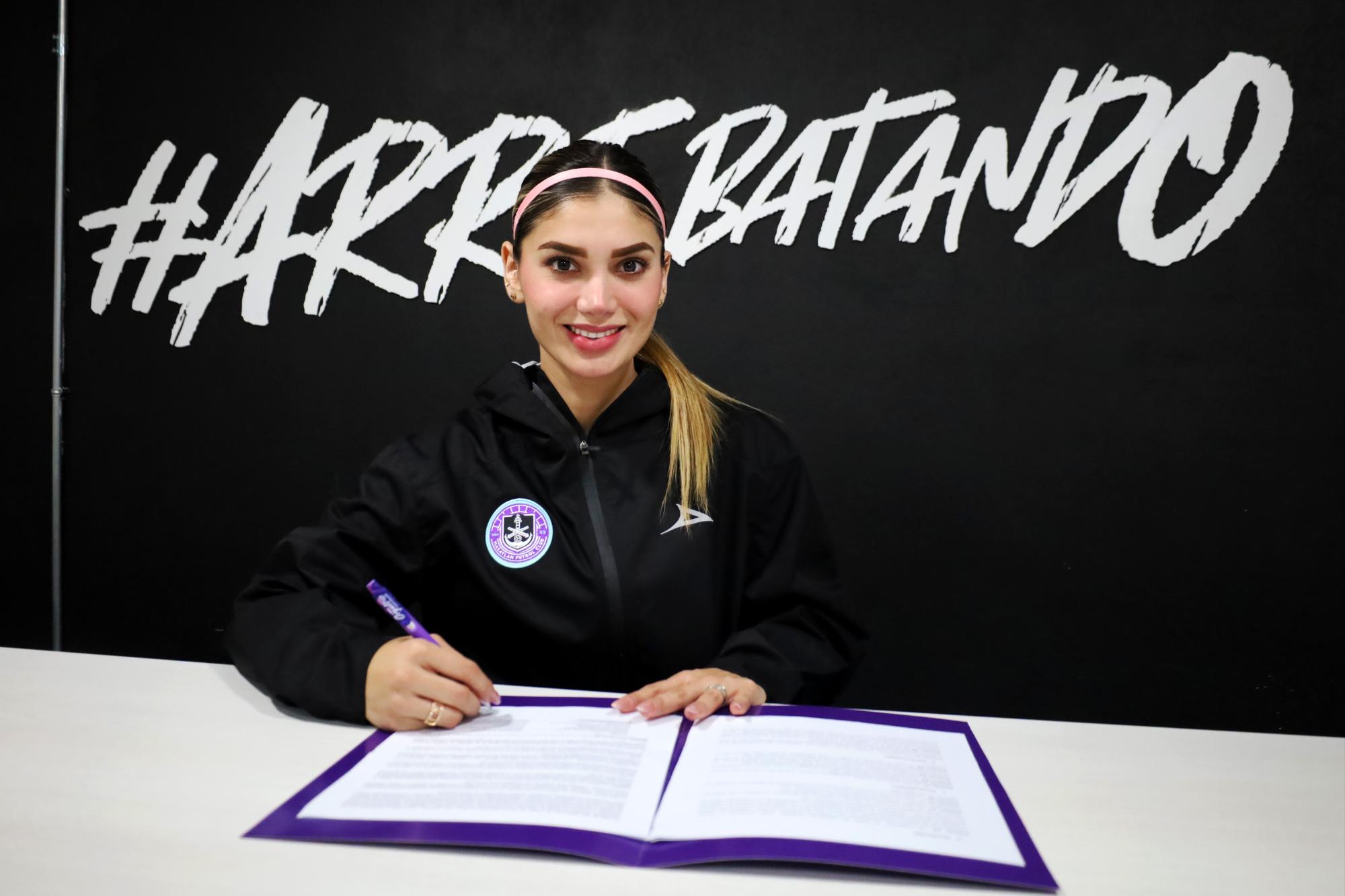 $!Alejandra Escobedo volverá a ponerse la playera del Mazatlán Femenil
