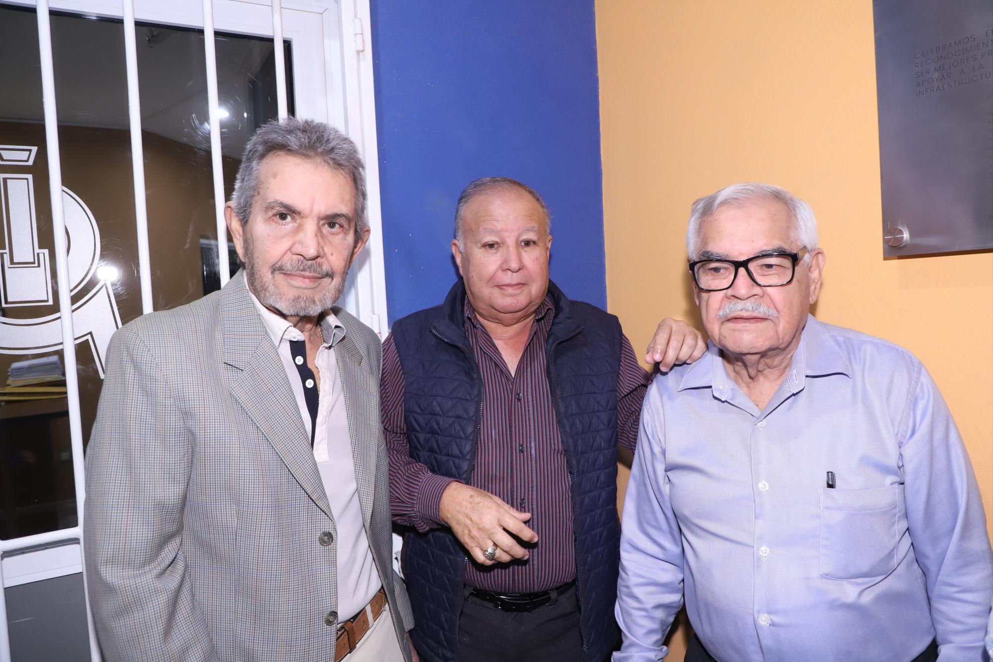 $!Develación de placa por el 50 aniversario del Colegio de Ingenieros Civiles de Mazatlán A. C.