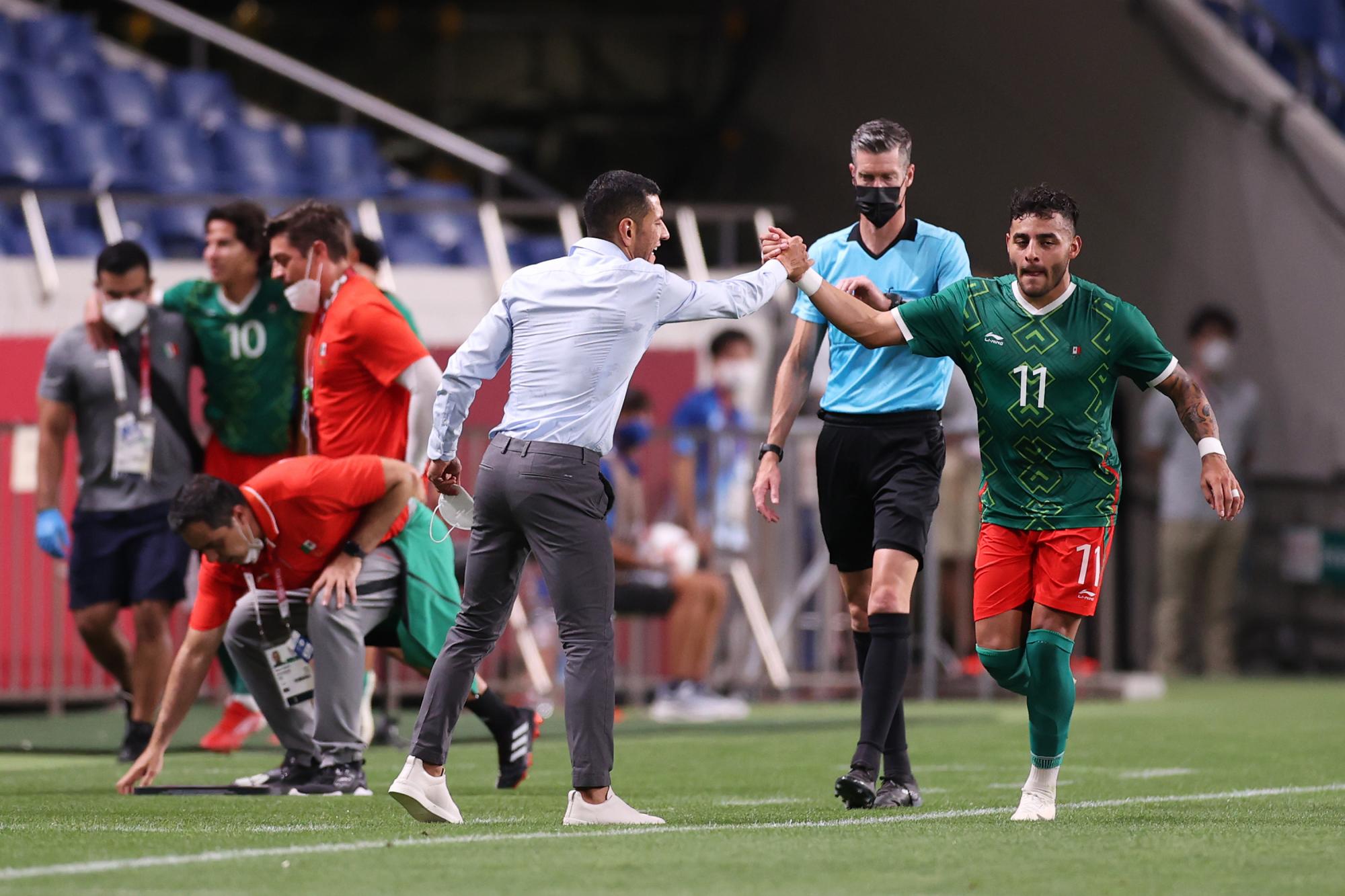 $!México reclama el bronce en el futbol olímpico; vence 3-1 a Japón