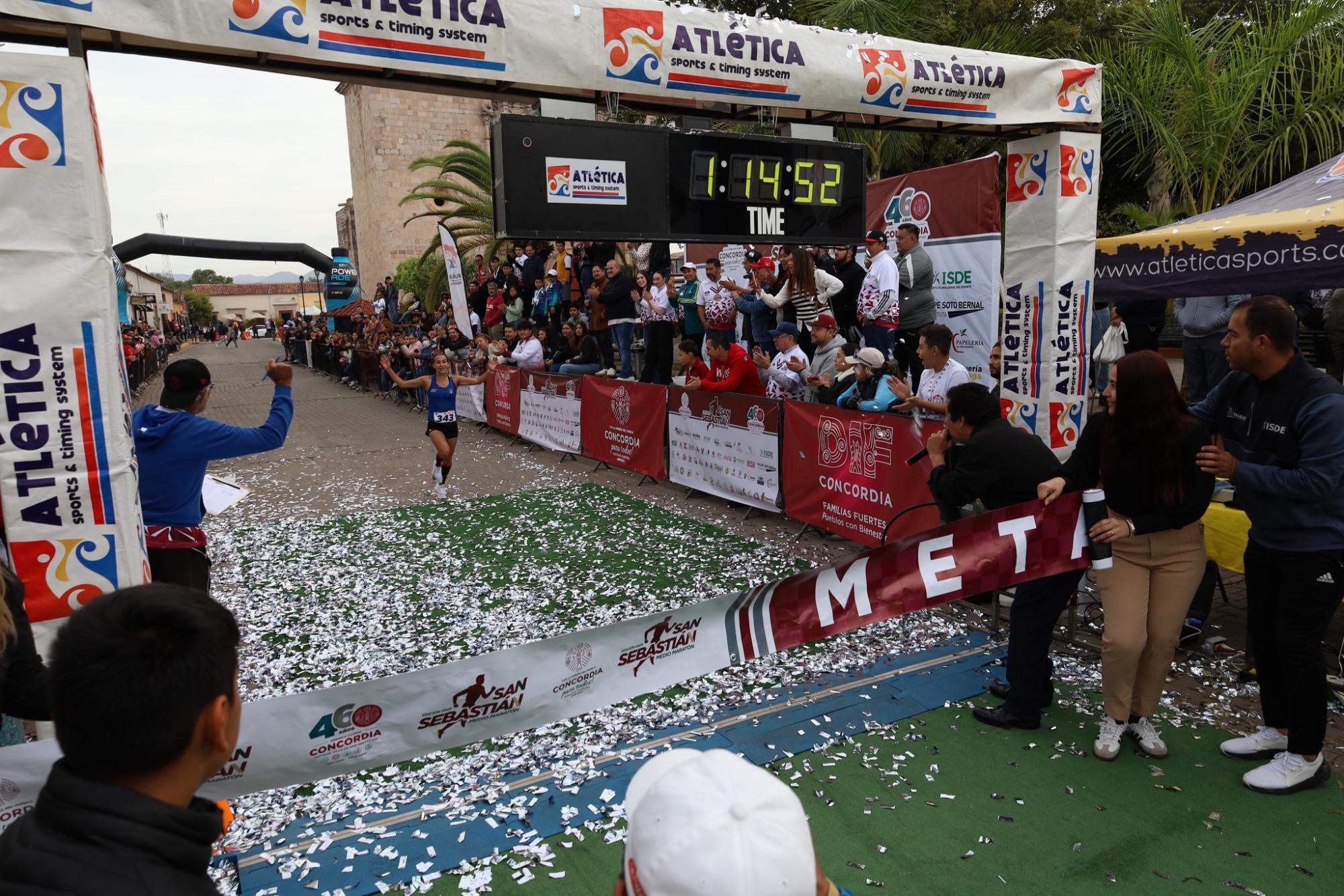 $!Geoffrey Kenisi Bundi se corona campeón del Medio Maratón de San Sebastián 2025