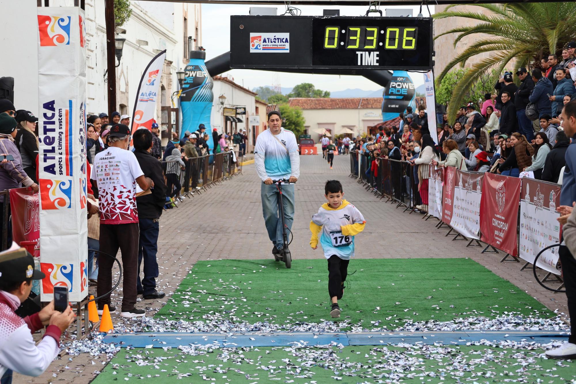 $!Geoffrey Kenisi Bundi se corona campeón del Medio Maratón de San Sebastián 2025