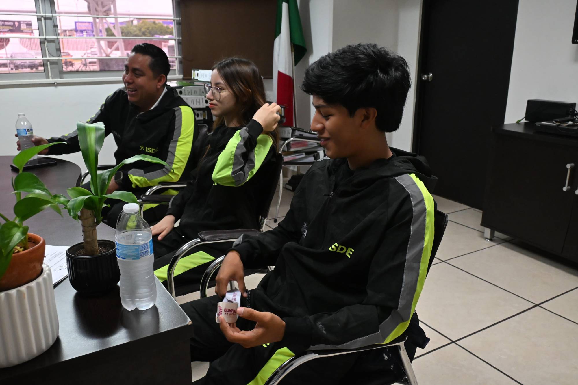 $!Los taekwondoínes mazatlecos, Bety Monterola y Nery Frías, buscan sobresalir a nivel internacional