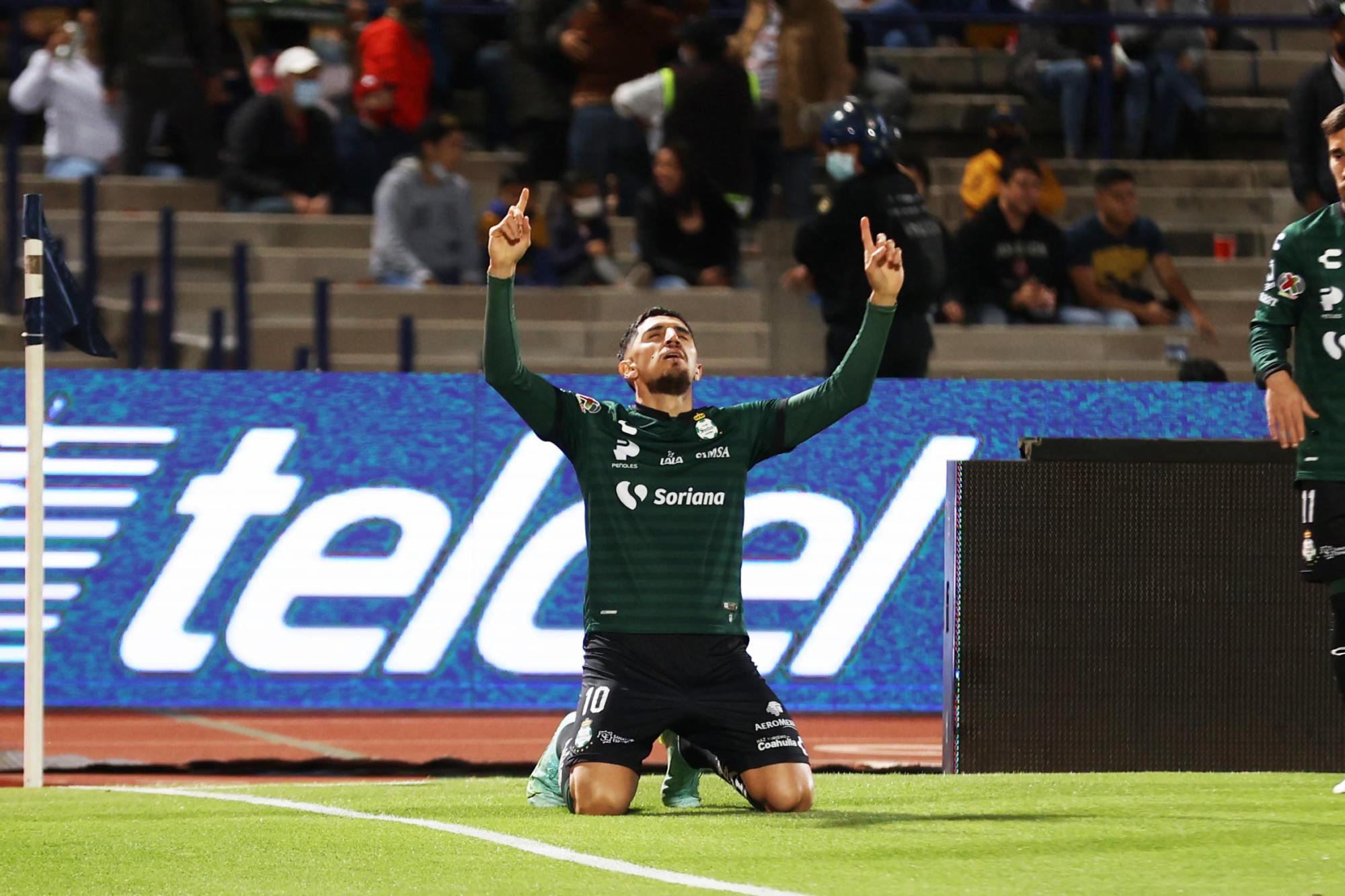 $!Santos se enciende y humilla a Pumas en juego pendiente