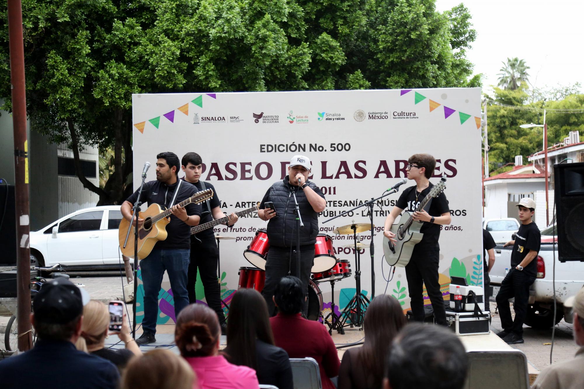 $!Los Independientes y Los Invasores del Paseo.