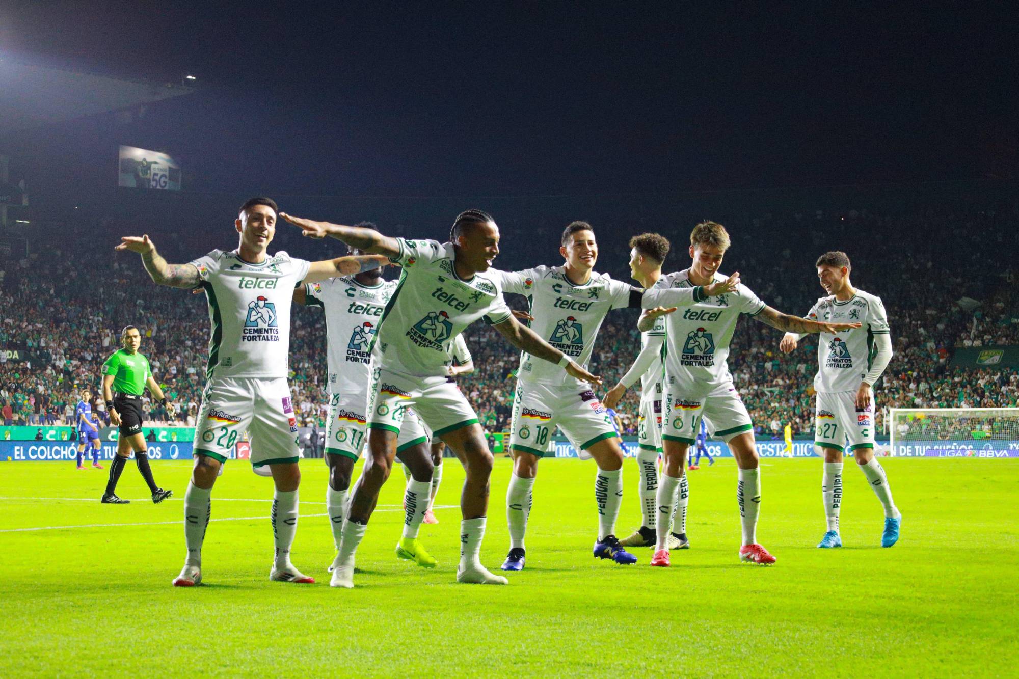 $!El León deja ir la victoria y el Toluca les saca el empate a 3