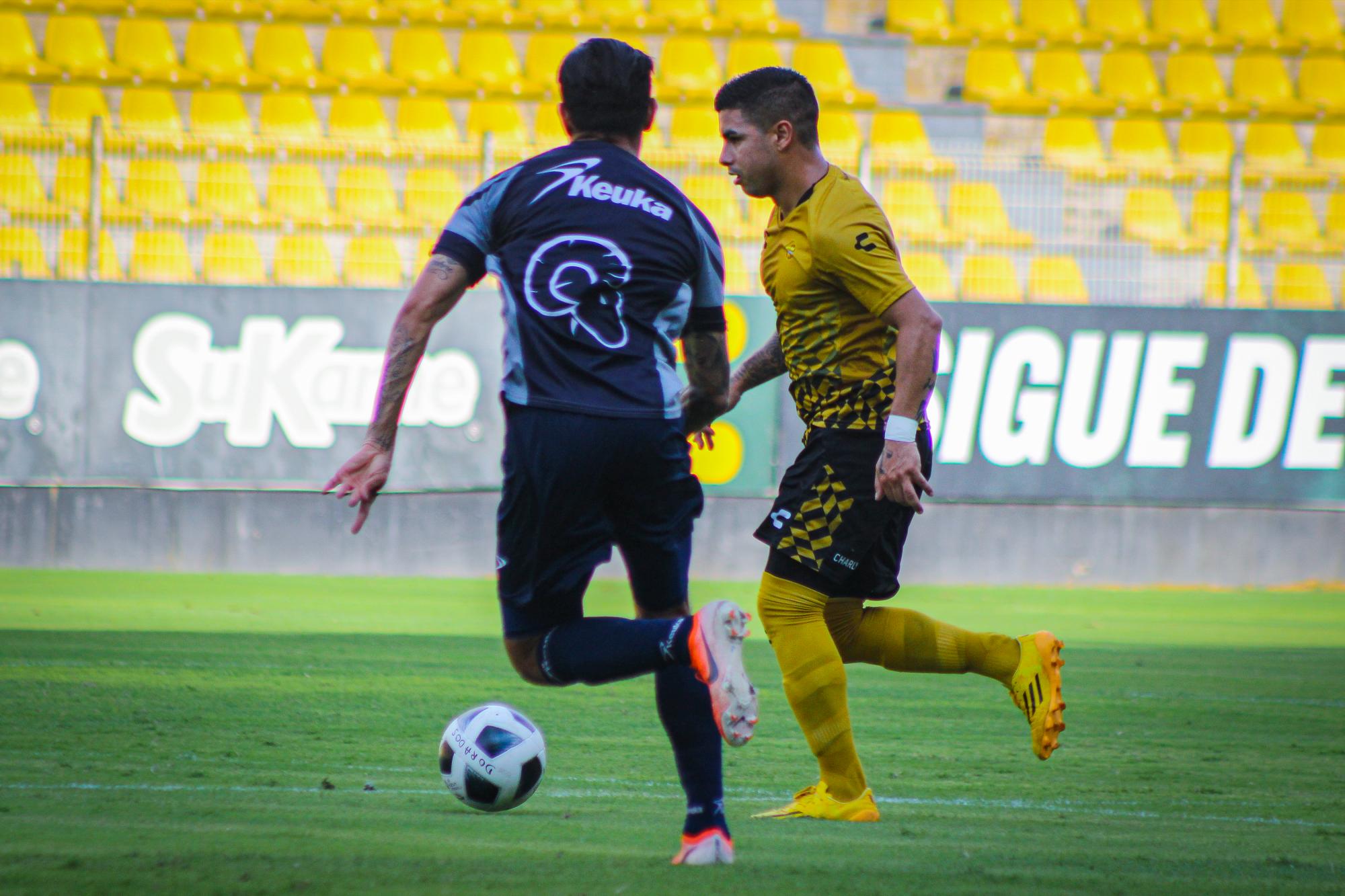 $!Dorados se impuso a Cimarrones en encuentro amistoso, en Culiacán