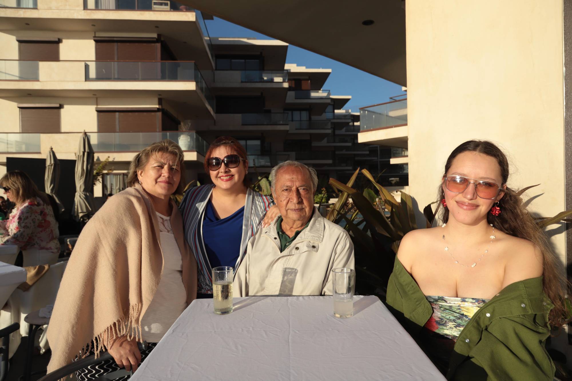 $!Rita Rodríguez junto a Daniela, Humberto y Paulina Barraza.