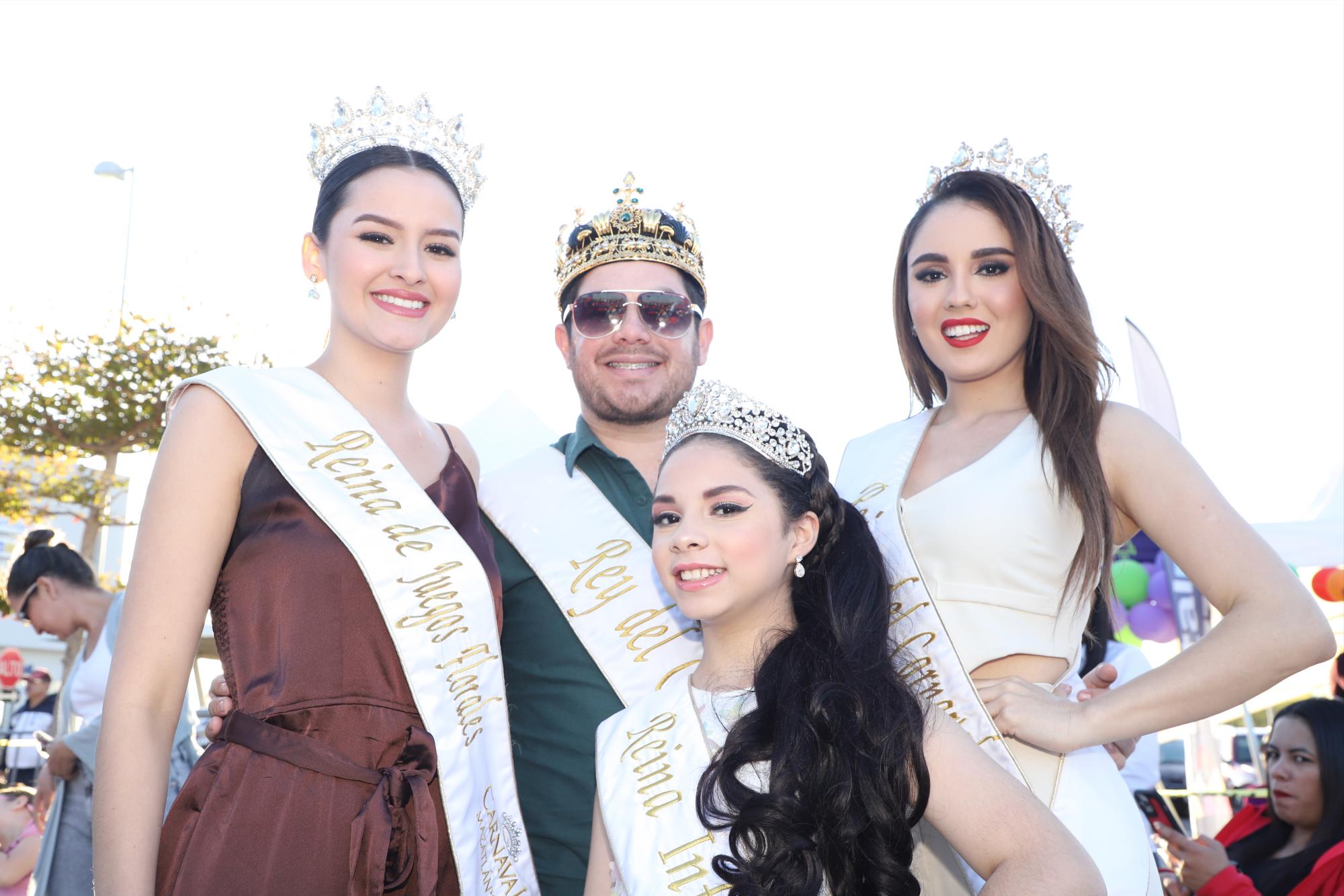 $!Uma Ramírez, Víctor Quiroz, Alejandra Tirado y Melanie Alarcón, Reina de los Juegos Florales, Rey de la Alegría, Reina del Carnaval y Reina Infantil, respectivamente, del Carnaval 2023.