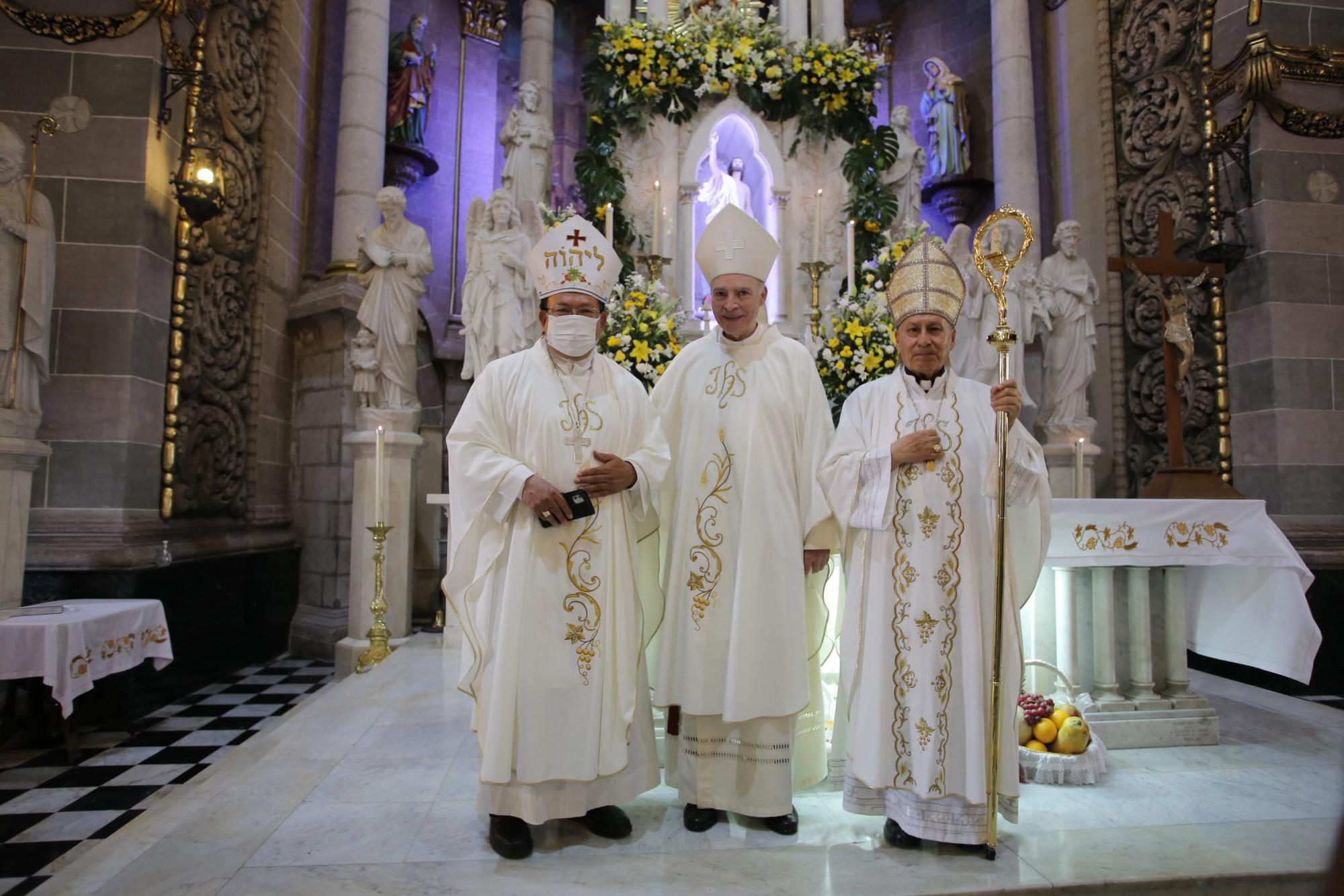 $!Piden unirse en oración por la salud del sacerdote Ezequiel, de Mazatlán
