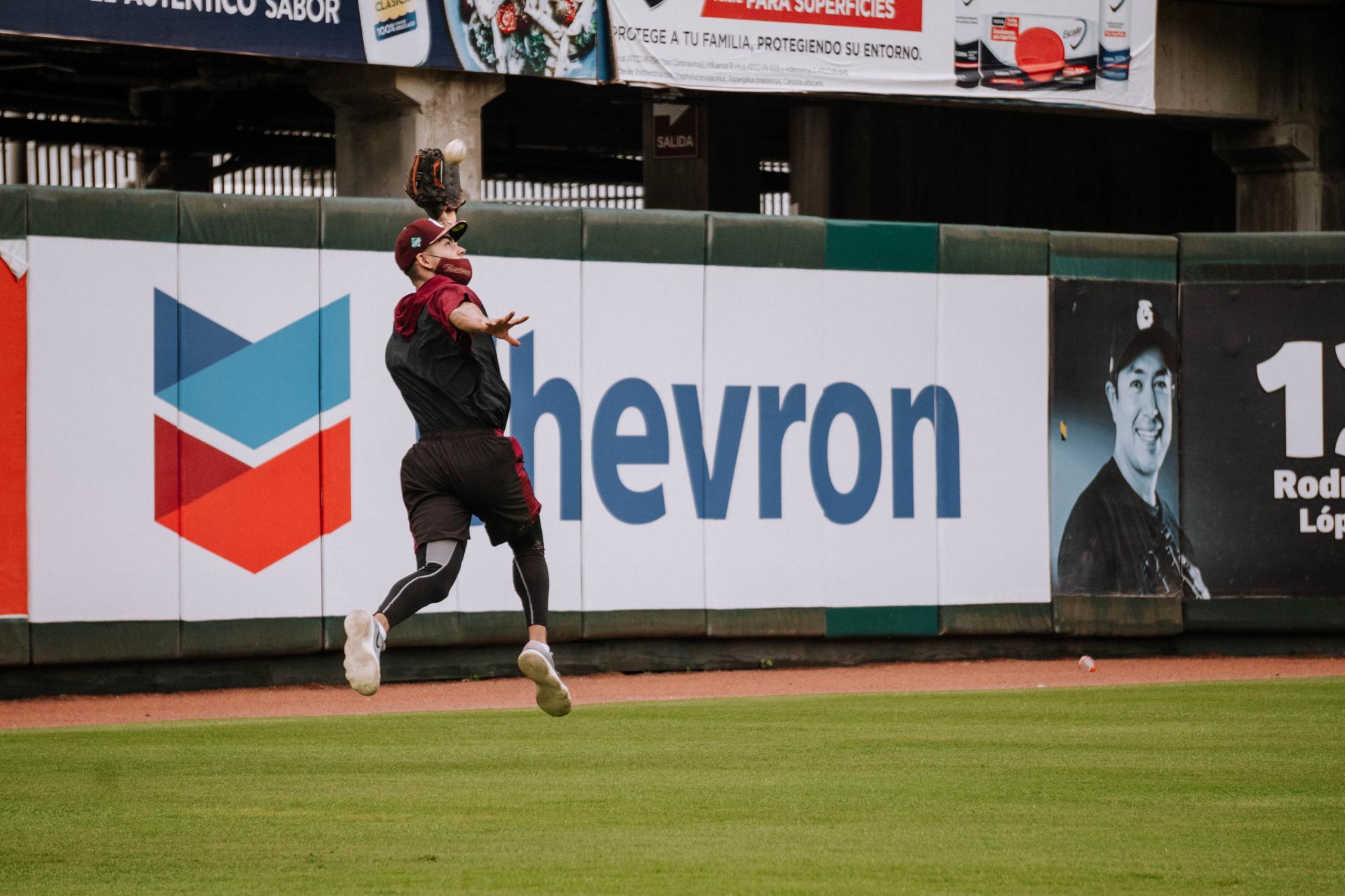 $!Tomateros de Culiacán se prepara con intensidad para lograr el éxito
