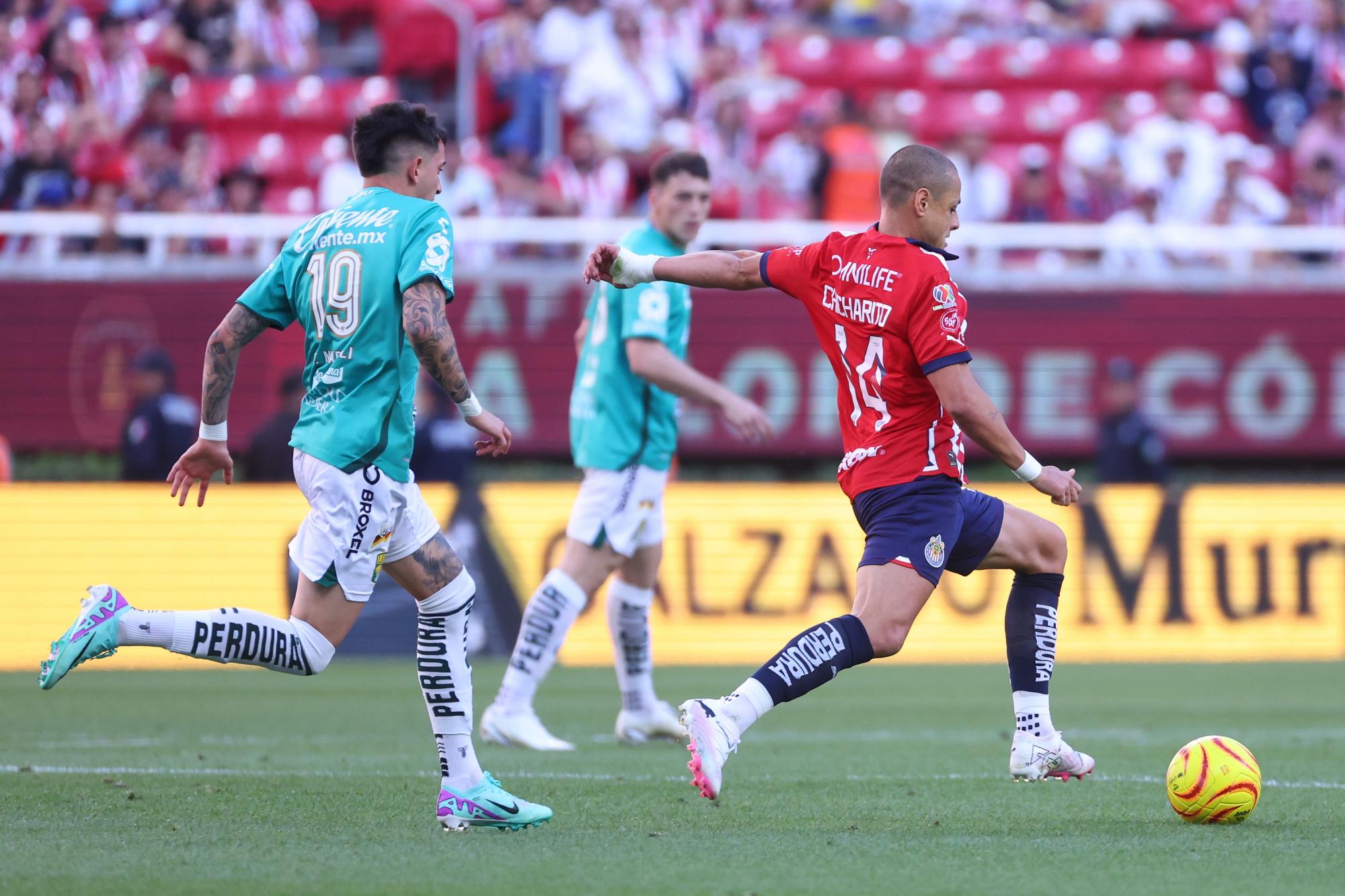 $!León le pega a Chivas y agranda su crisis